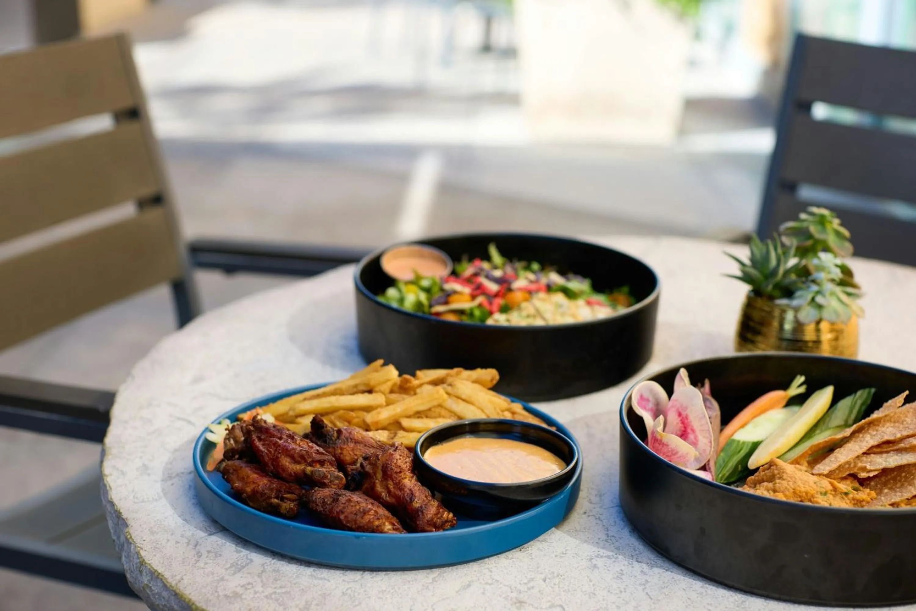 Swimming pool in Sheraton Phoenix Downtown