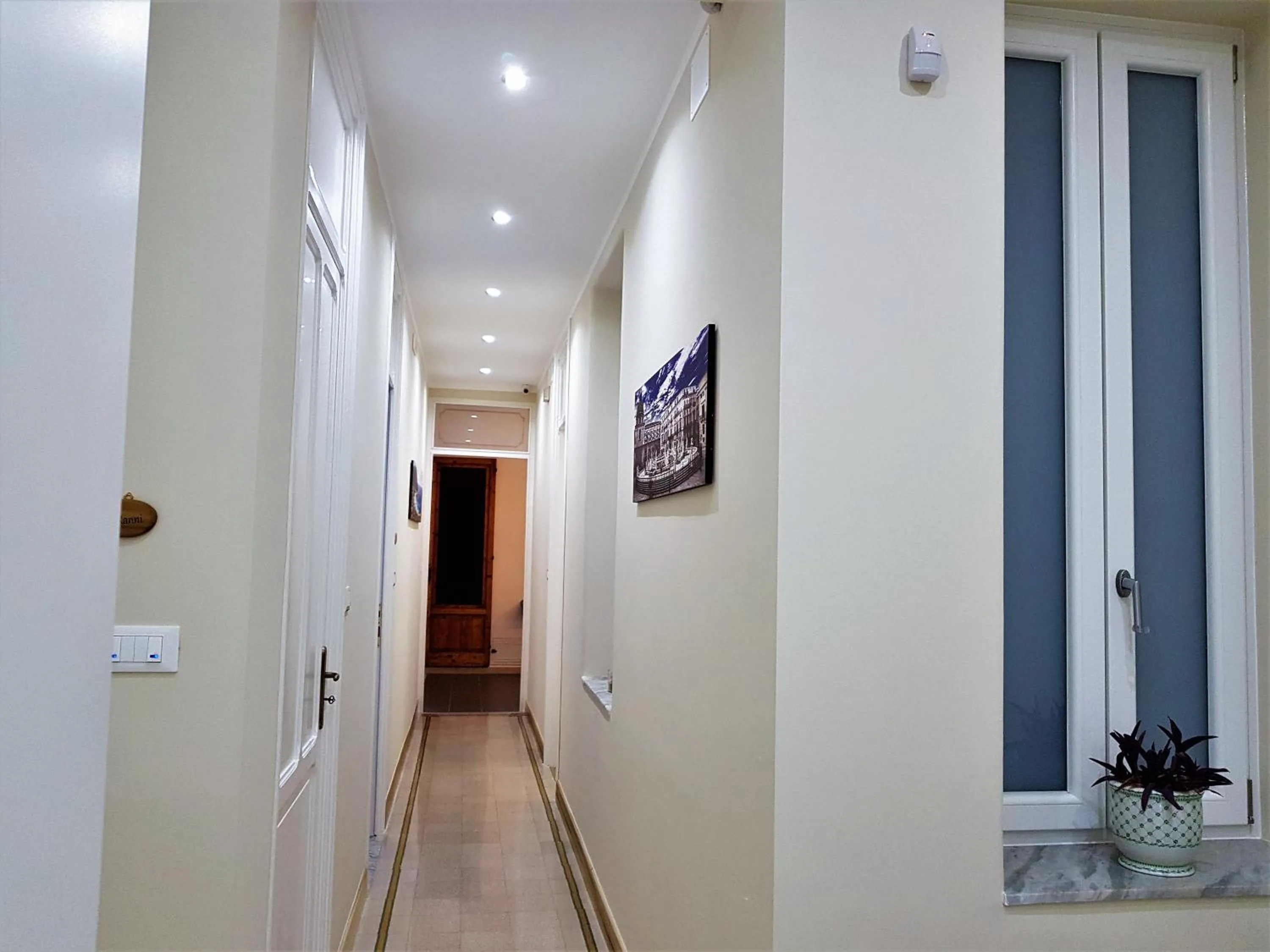 Decorative detail in Aziz b&b