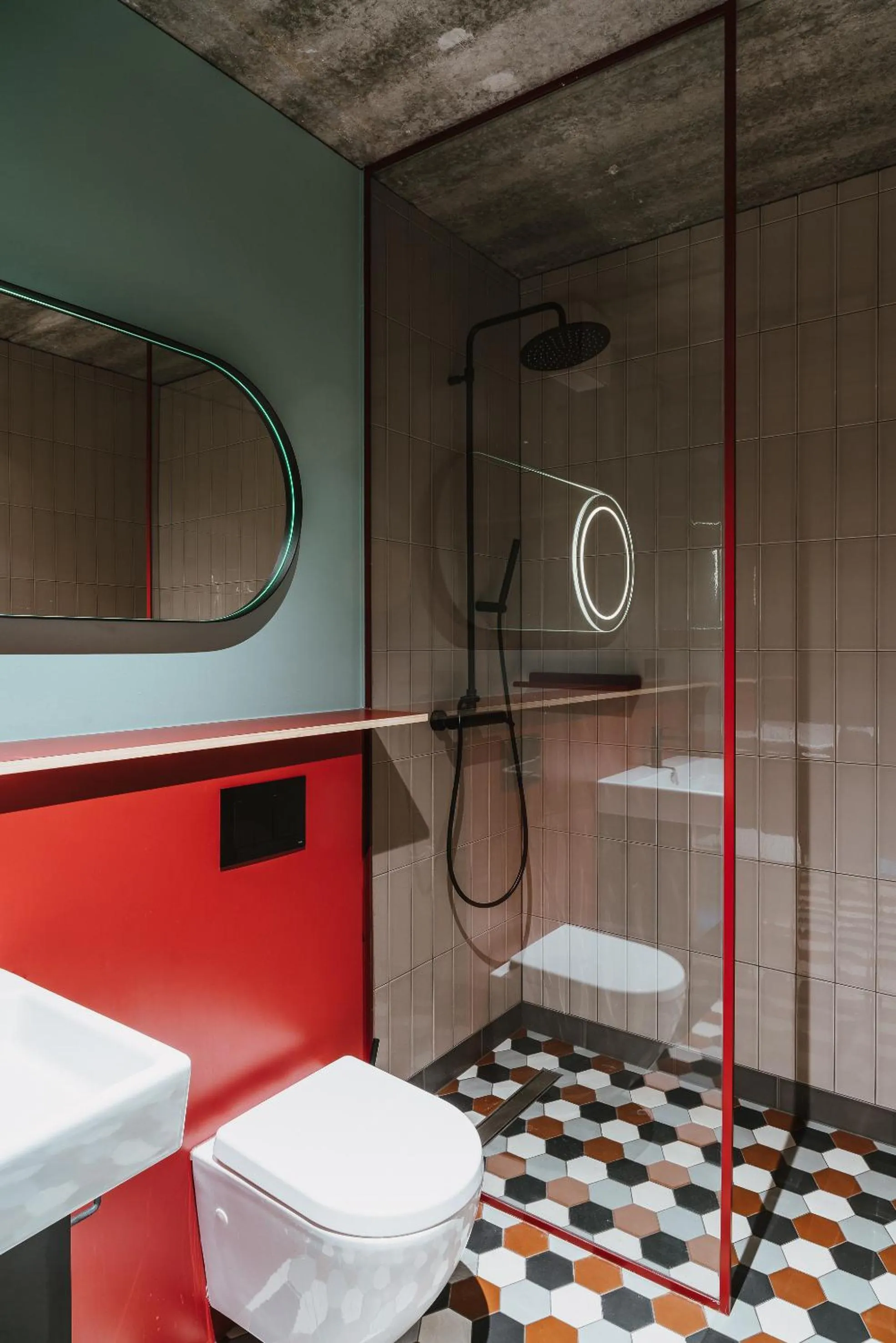 Shower in Willa Wincent