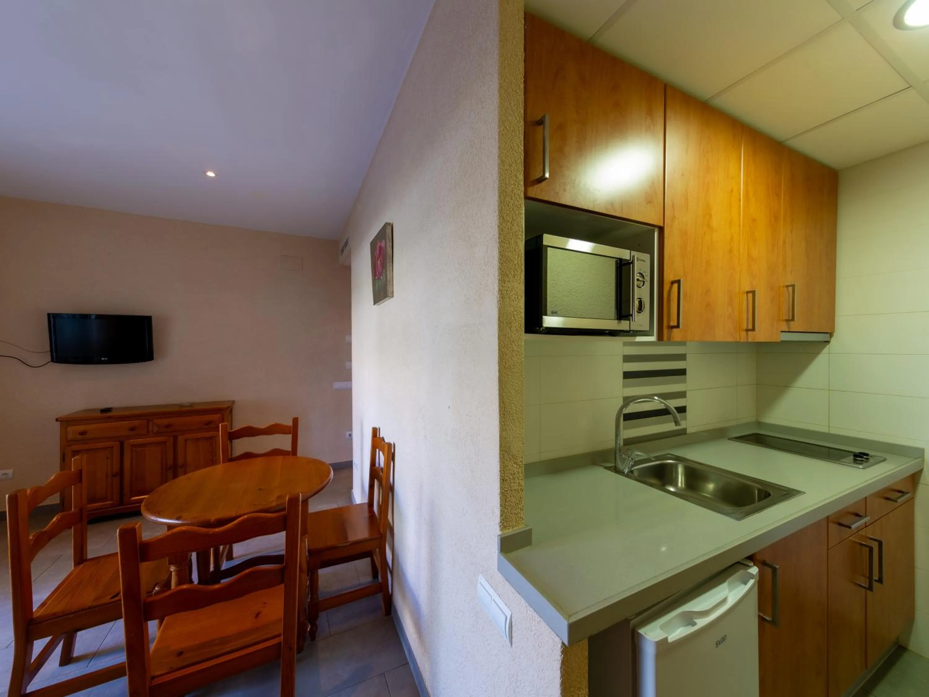 kitchen in Apartamentos Sunway San Jorge