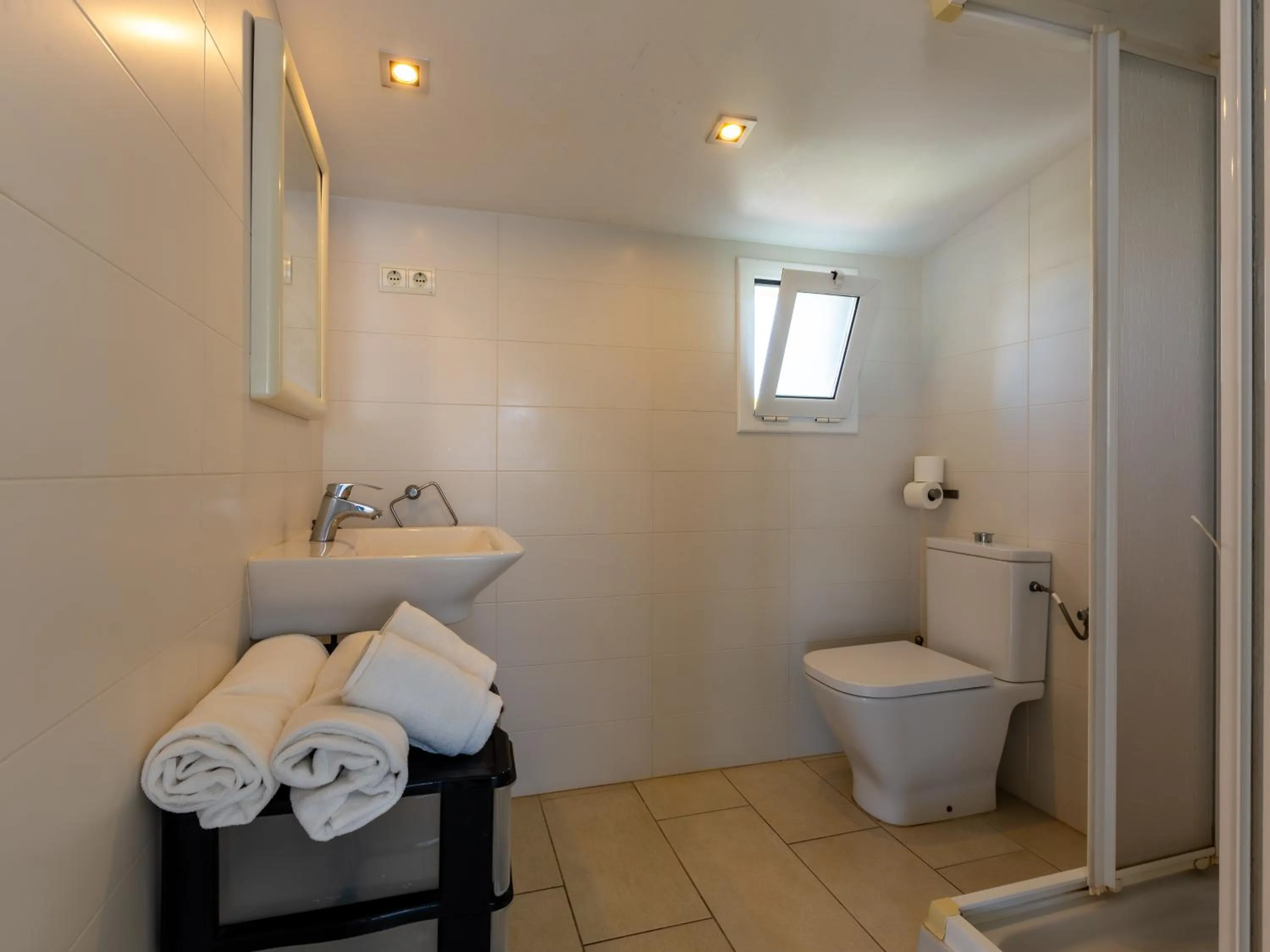 Bathroom in Apartamentos Sunway San Jorge