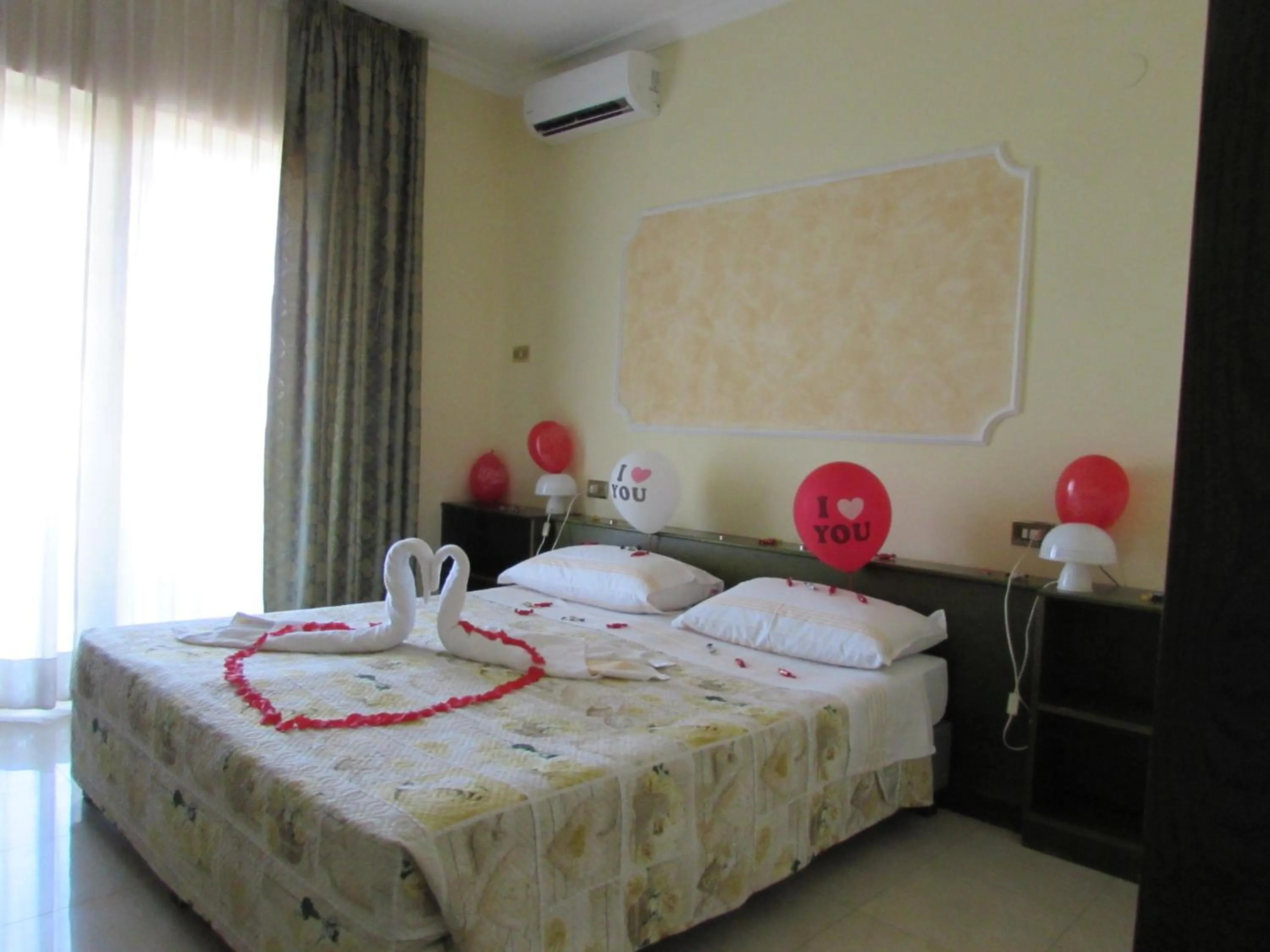 Bed in Hotel Le Dune