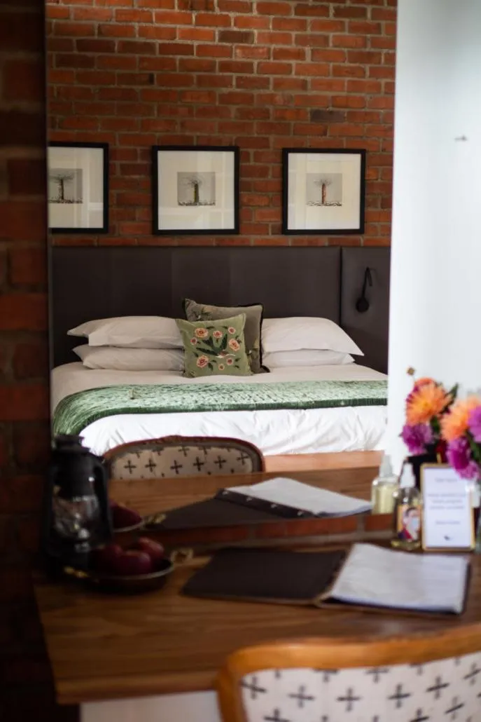 Bed in Liedjiesbos Urban Olive Farm