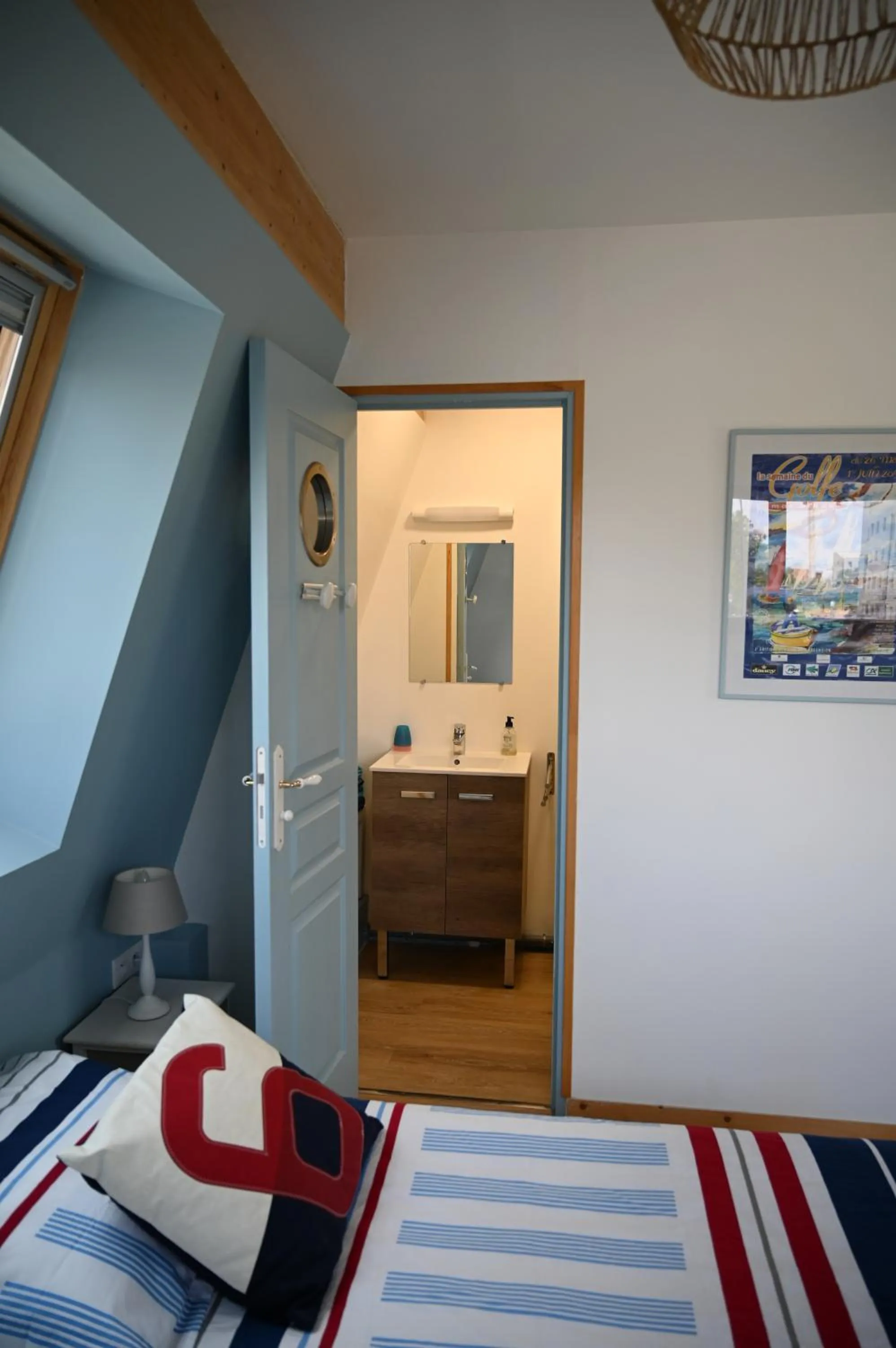 Bathroom, Bed in La Petite Charnasserie