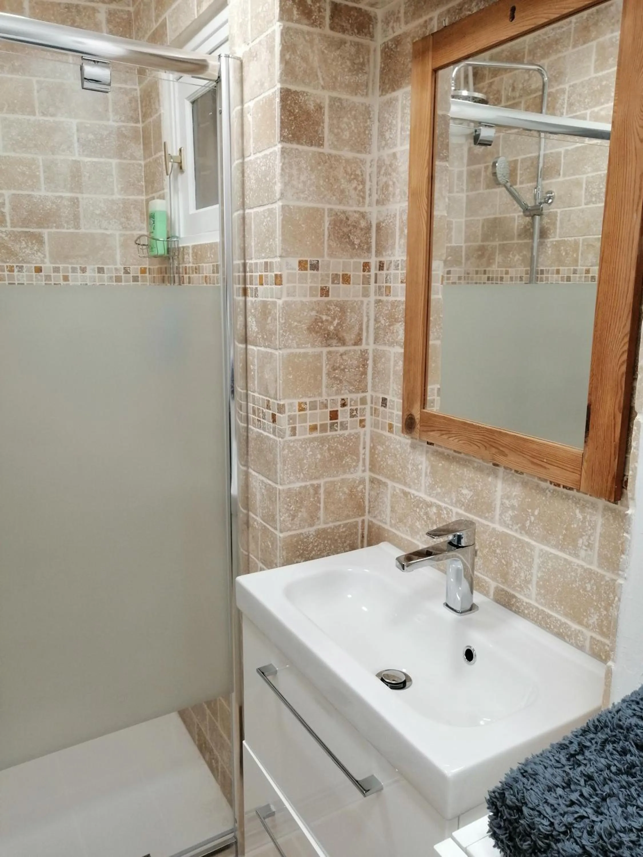 Bathroom in La Petite Charnasserie