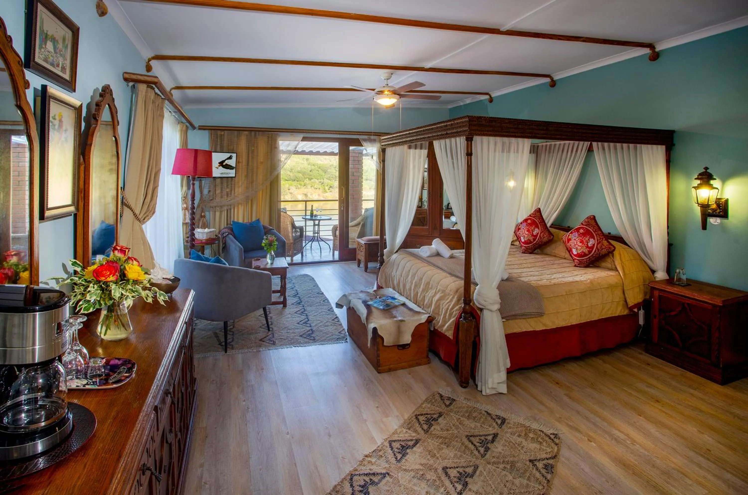 Bed in Dungbeetle River Lodge