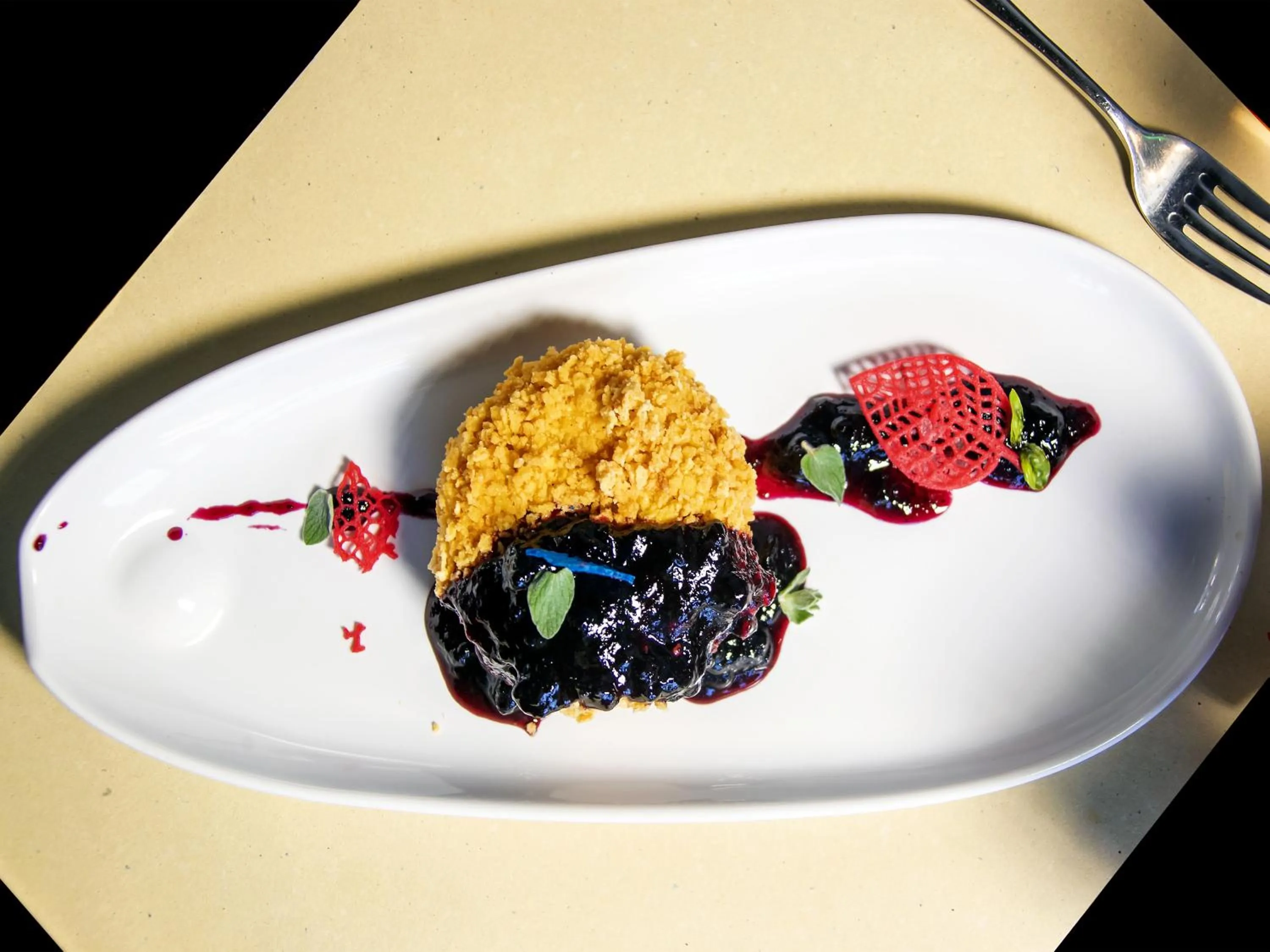 Restaurant/places to eat in Euphoria Club Hotel