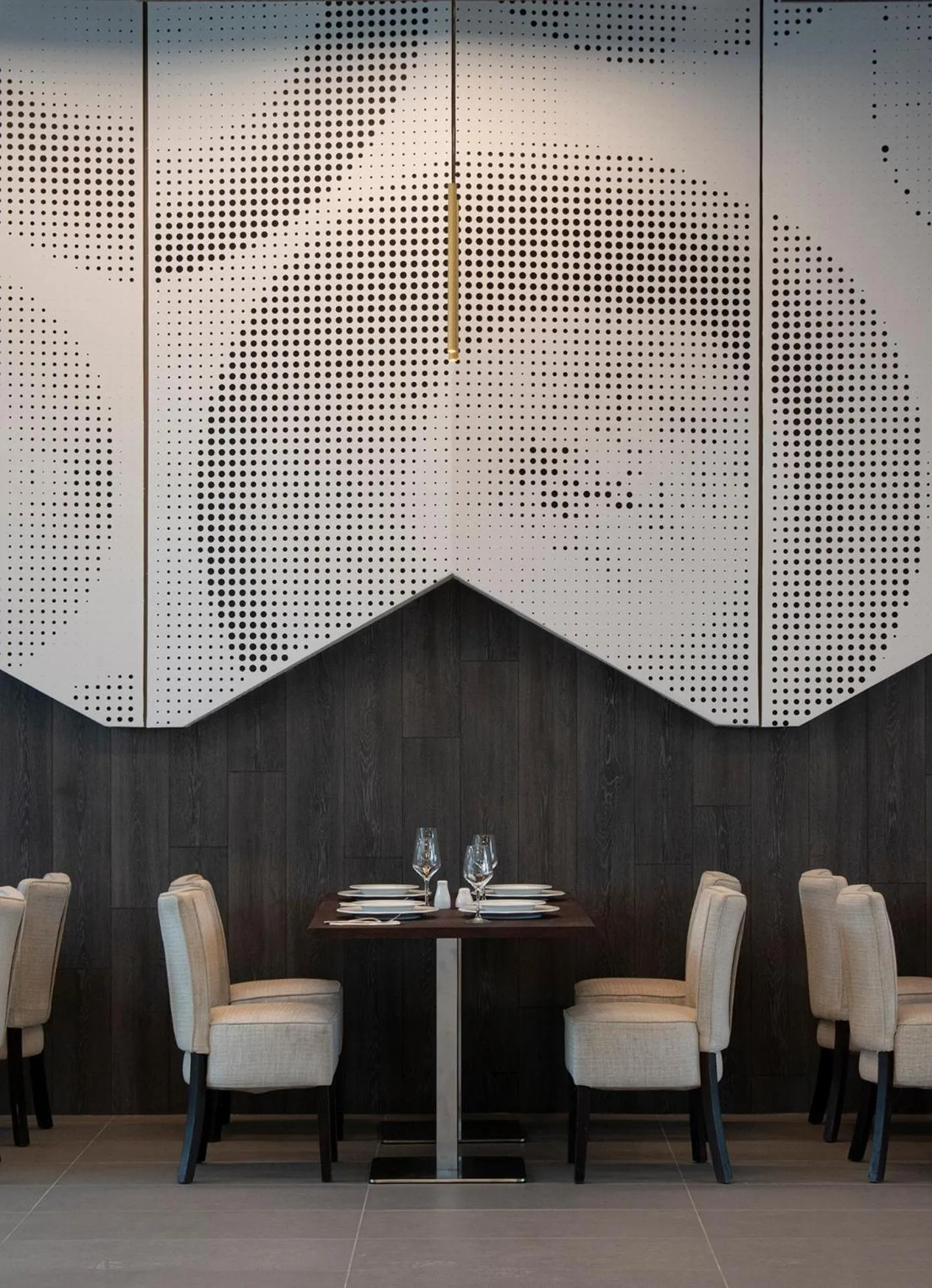 Restaurant/places to eat in Euphoria Club Hotel