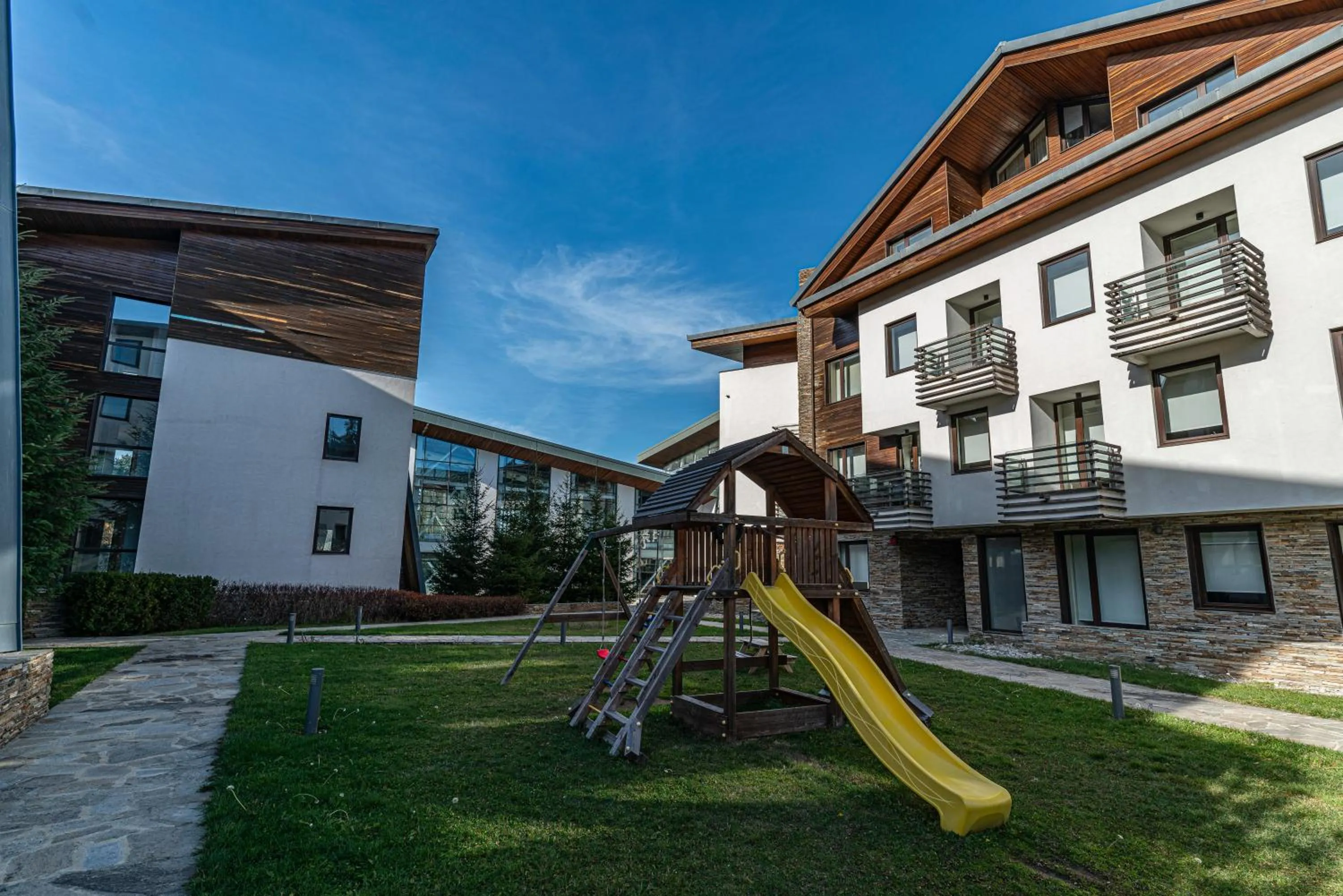 Spring in Euphoria Club Hotel