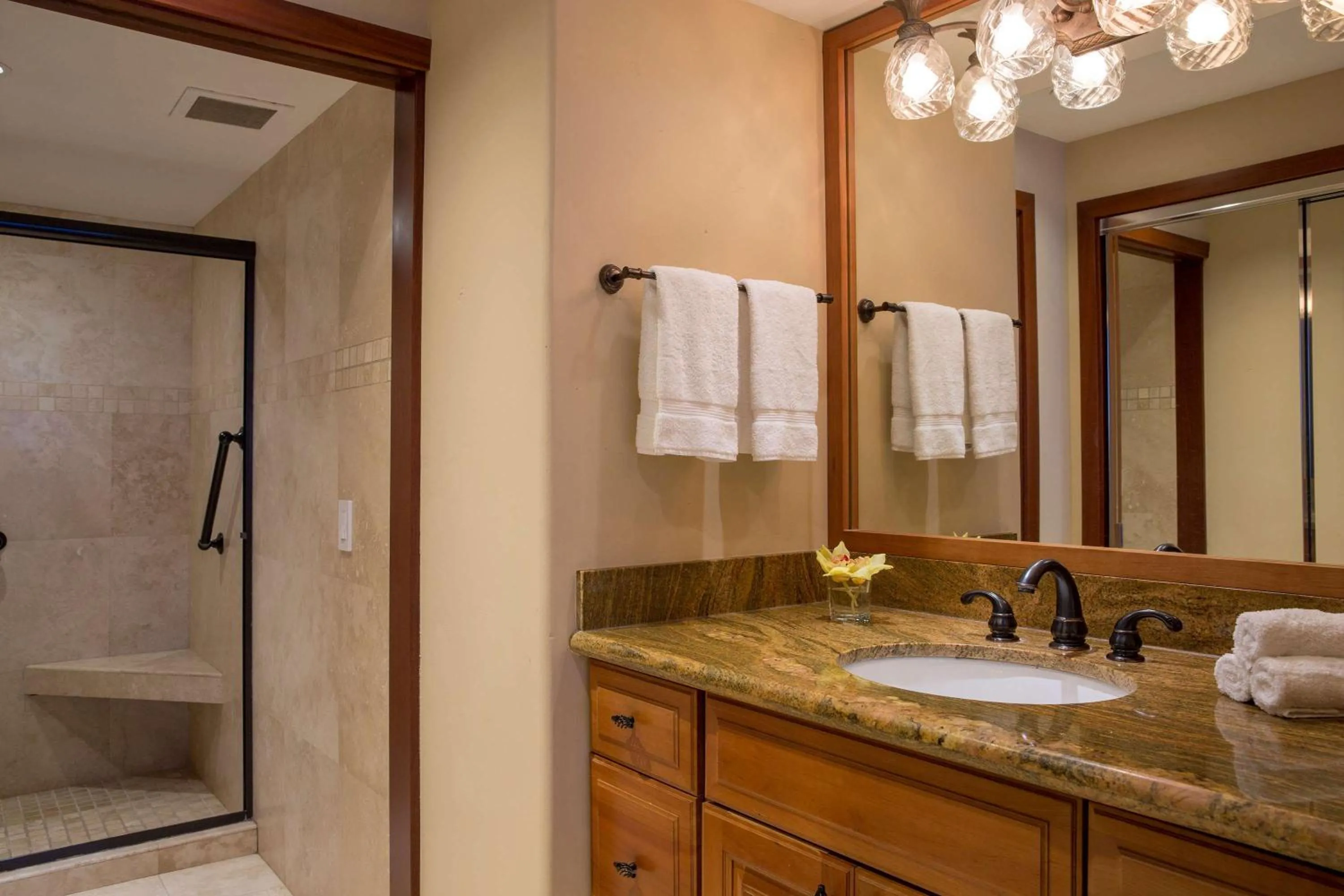 Shower in Aston Mahana at Kaanapali