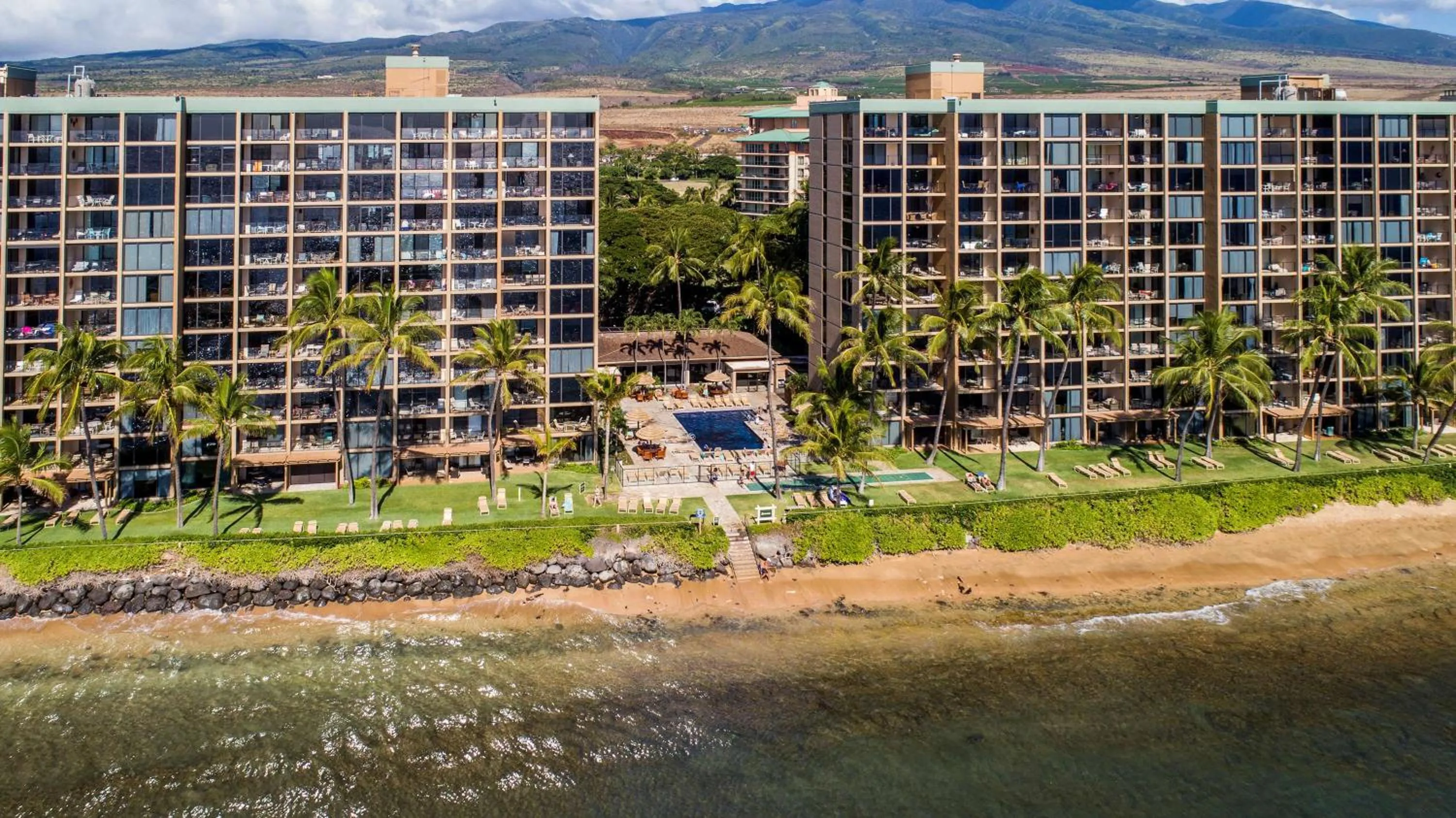 Property building in Aston Mahana at Kaanapali