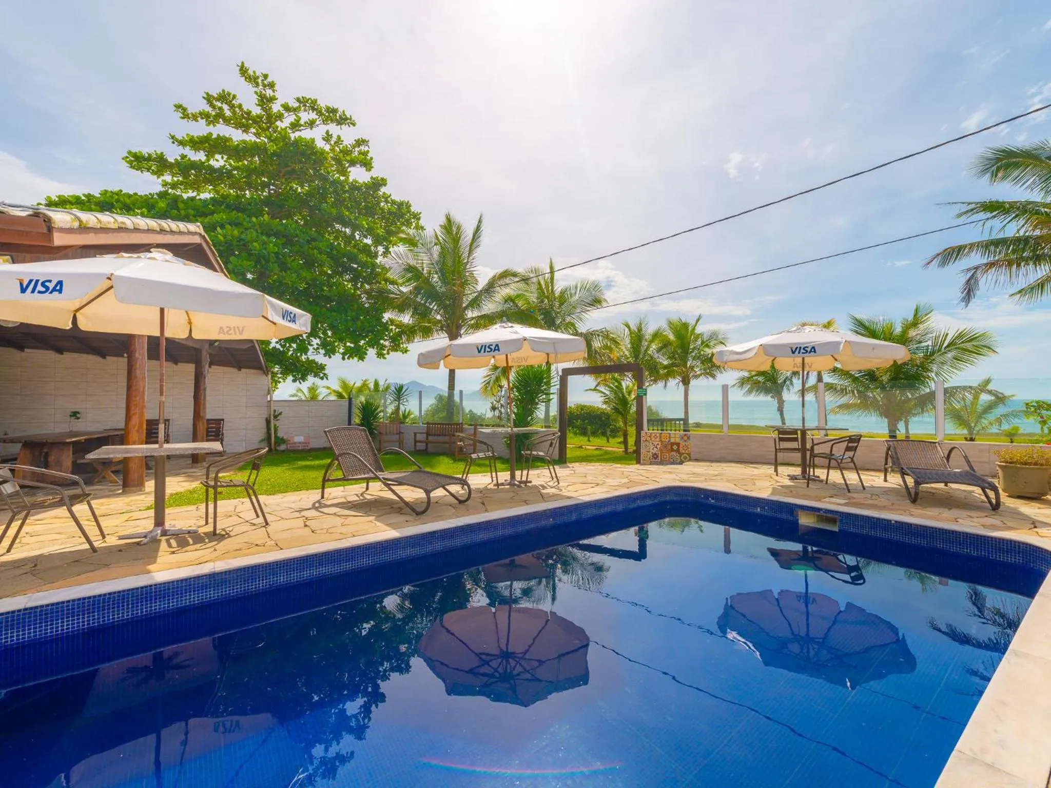 Swimming pool in Pousada Pé Na Areia