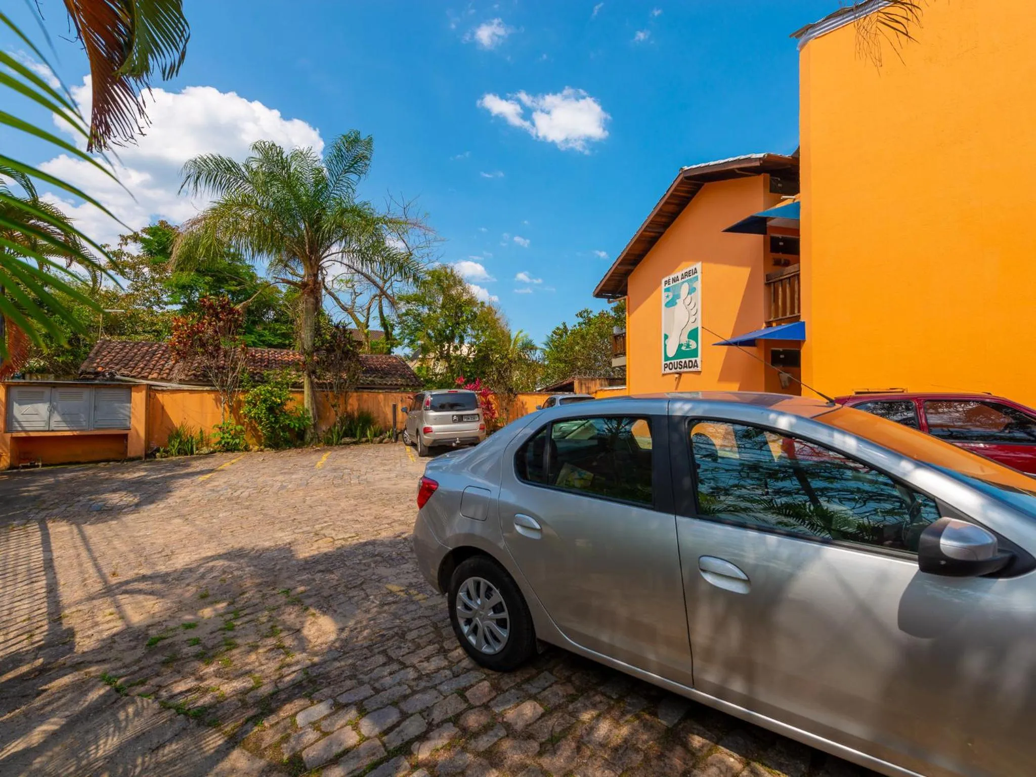 Parking in Pousada Pé Na Areia