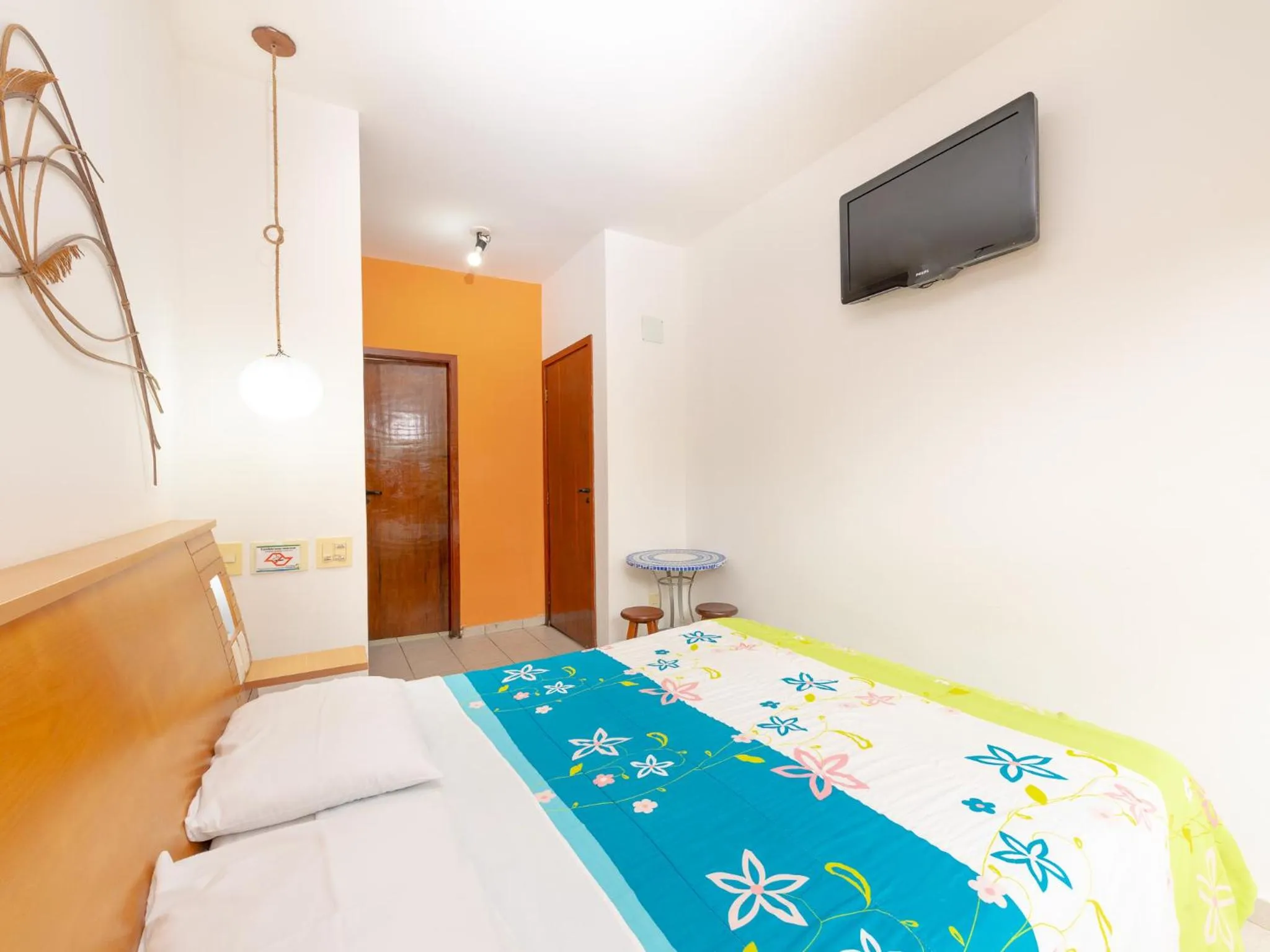 Photo of the whole room, Bed in Pousada Pé Na Areia