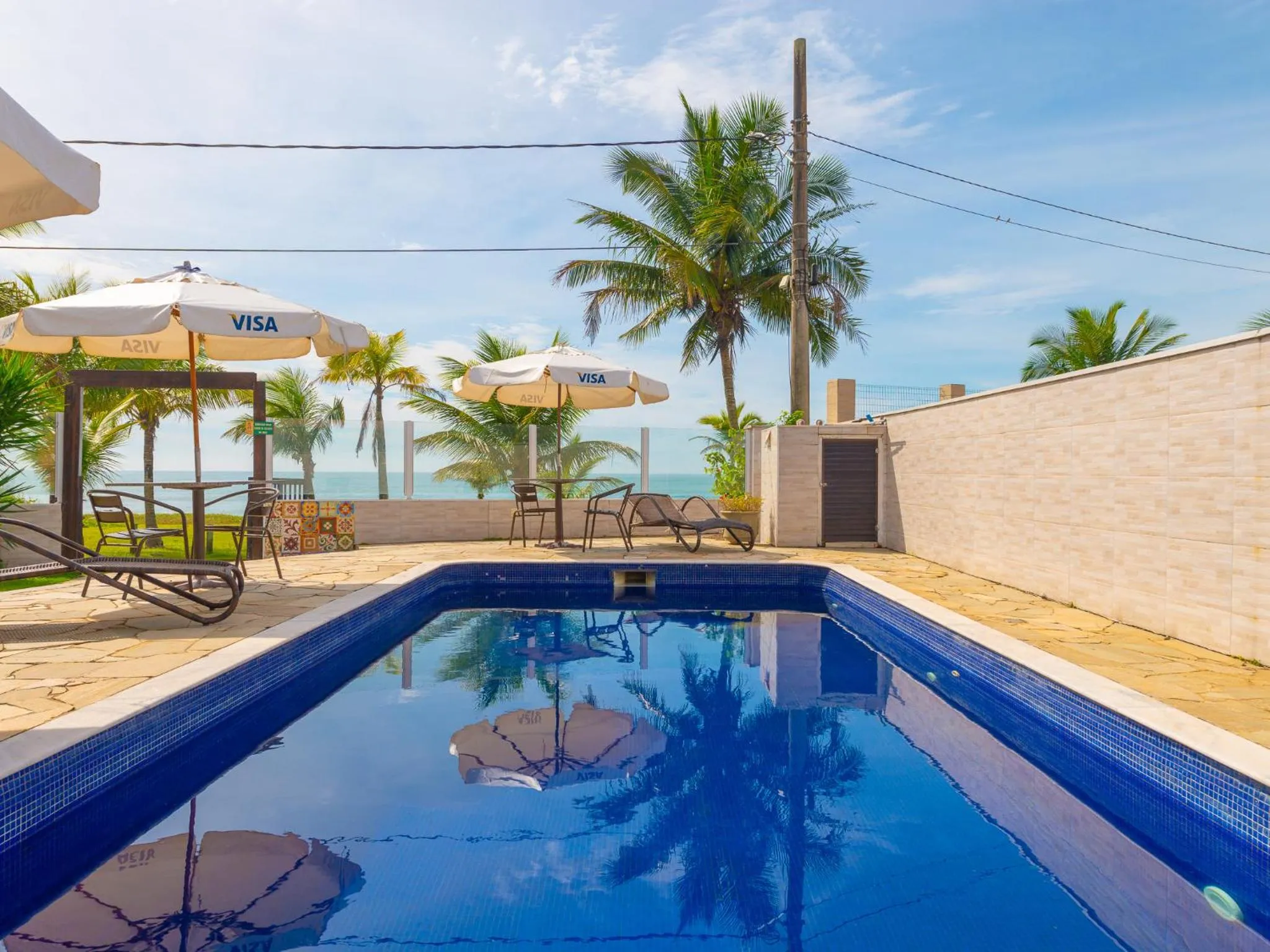 Swimming pool in Pousada Pé Na Areia