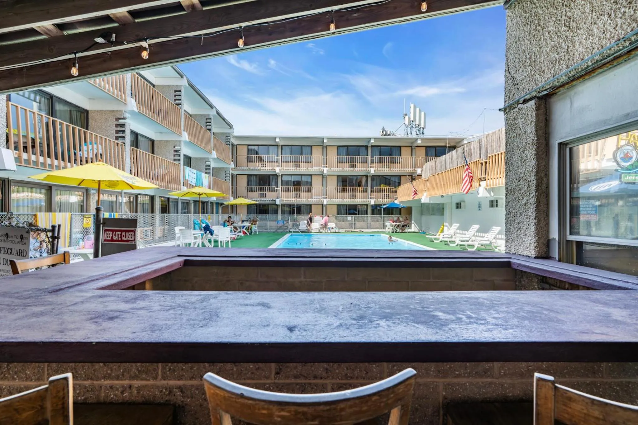 Day in Aztec Ocean Resort