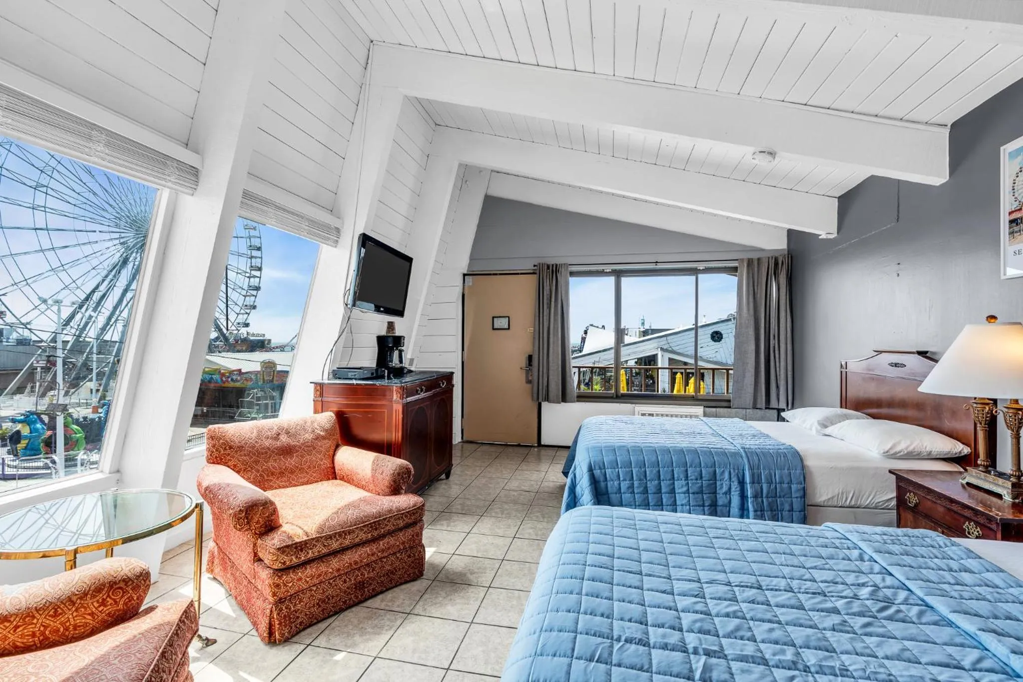 Bedroom, Bed in Aztec Ocean Resort