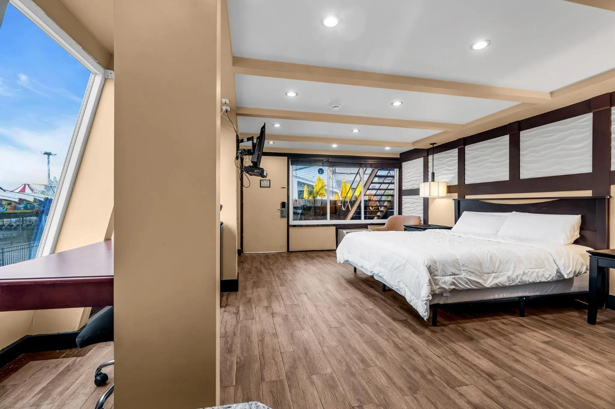 Bed in Aztec Ocean Resort