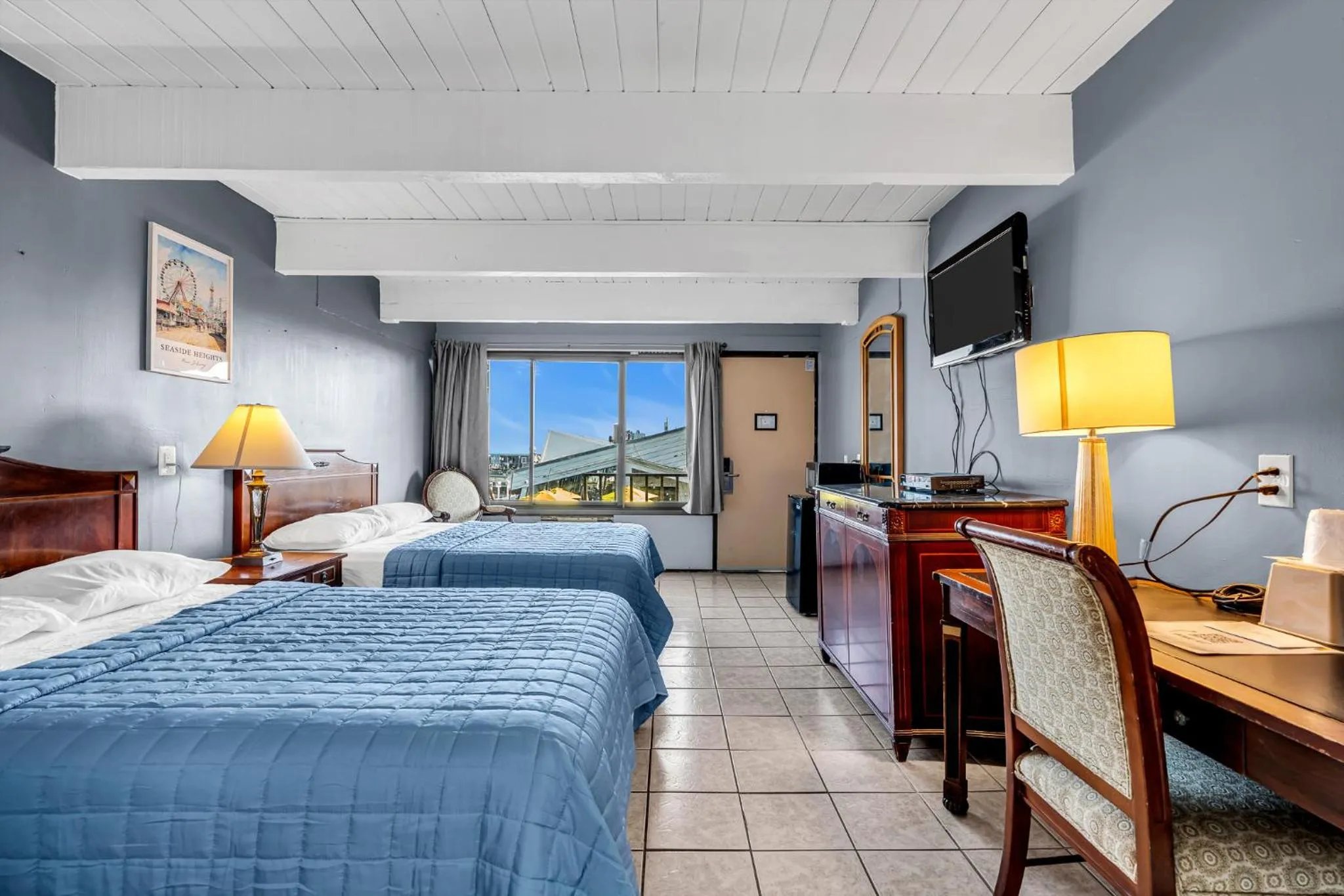 Bedroom, Bed in Aztec Ocean Resort