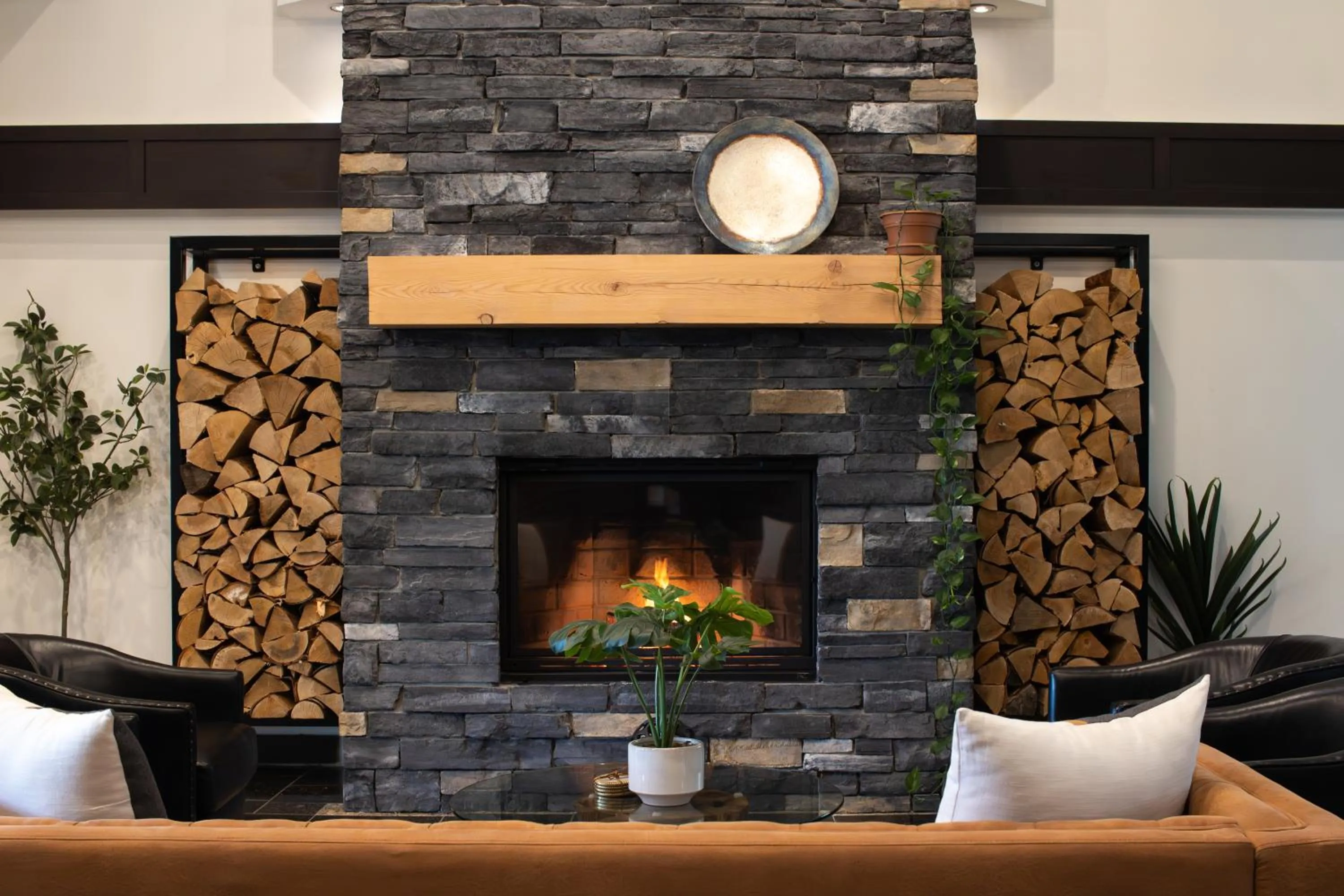 Seating area in Prestige Prince George Lodge