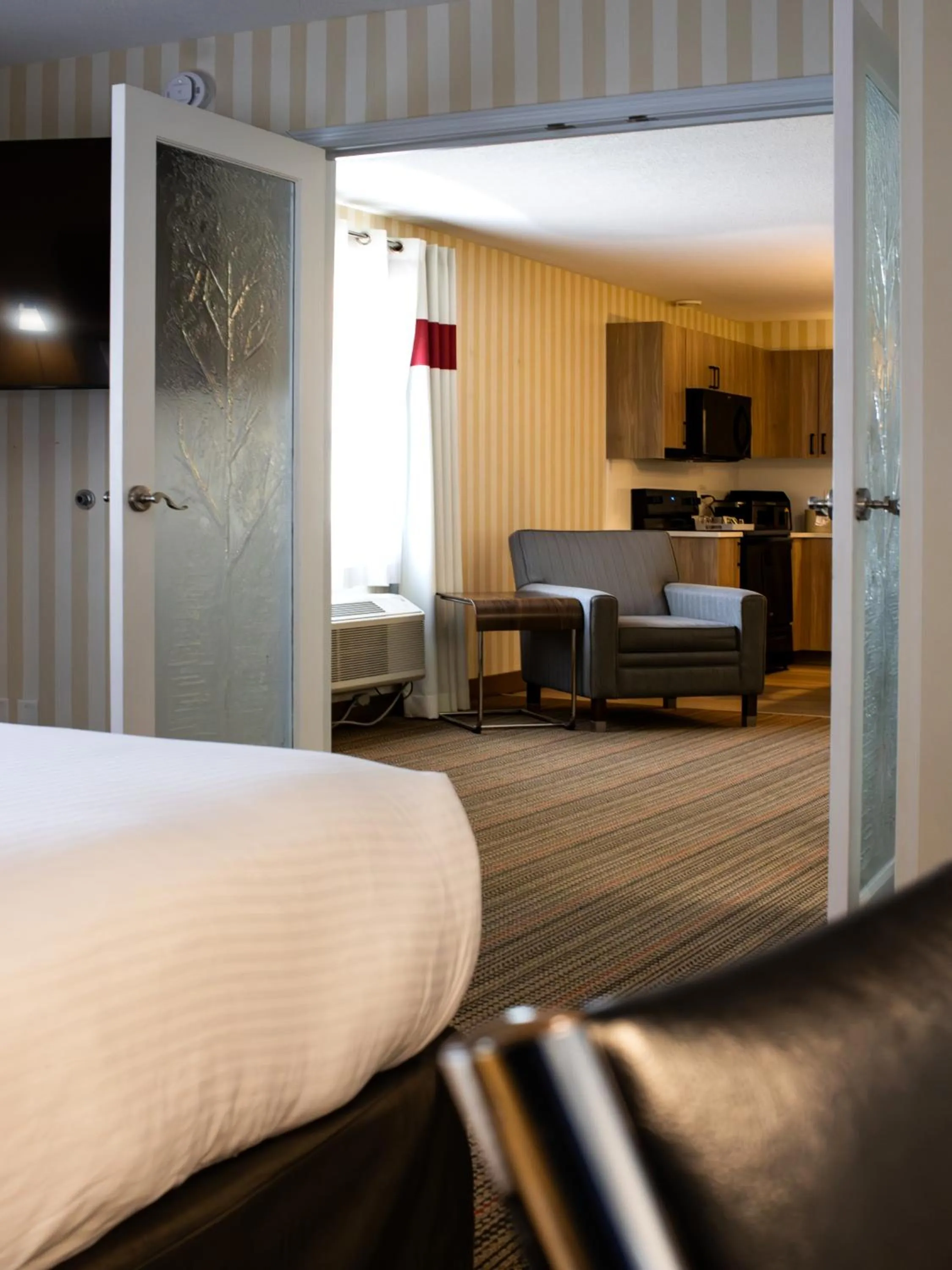 Bed in Prestige Prince George Lodge