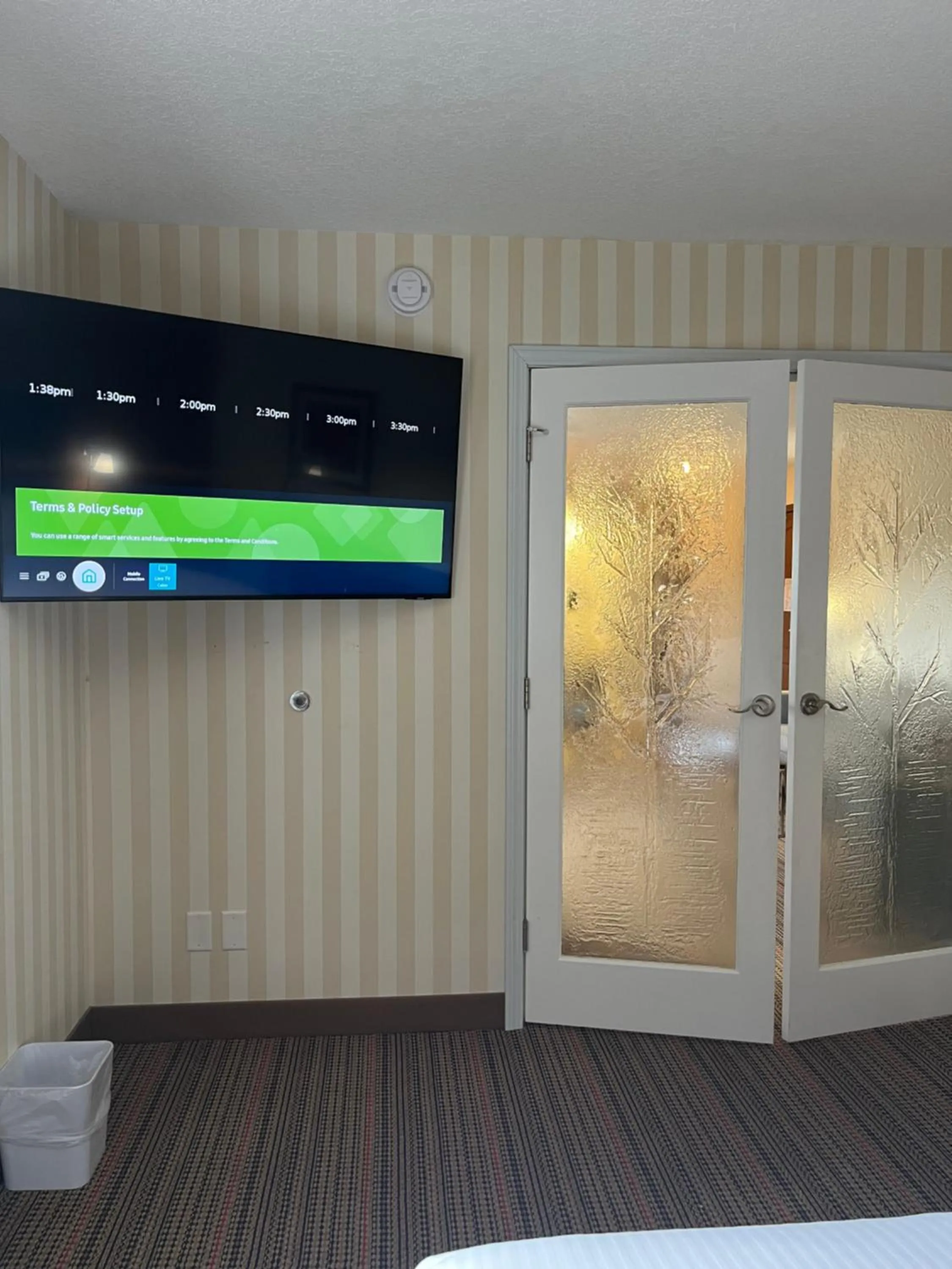 Bed in Prestige Prince George Lodge