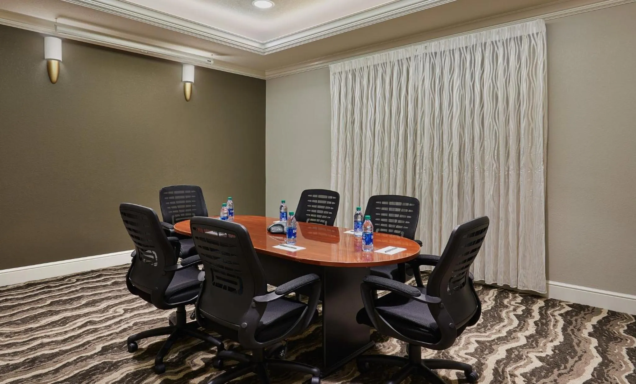 Meeting/conference room in Staybridge Suites Orlando South by IHG