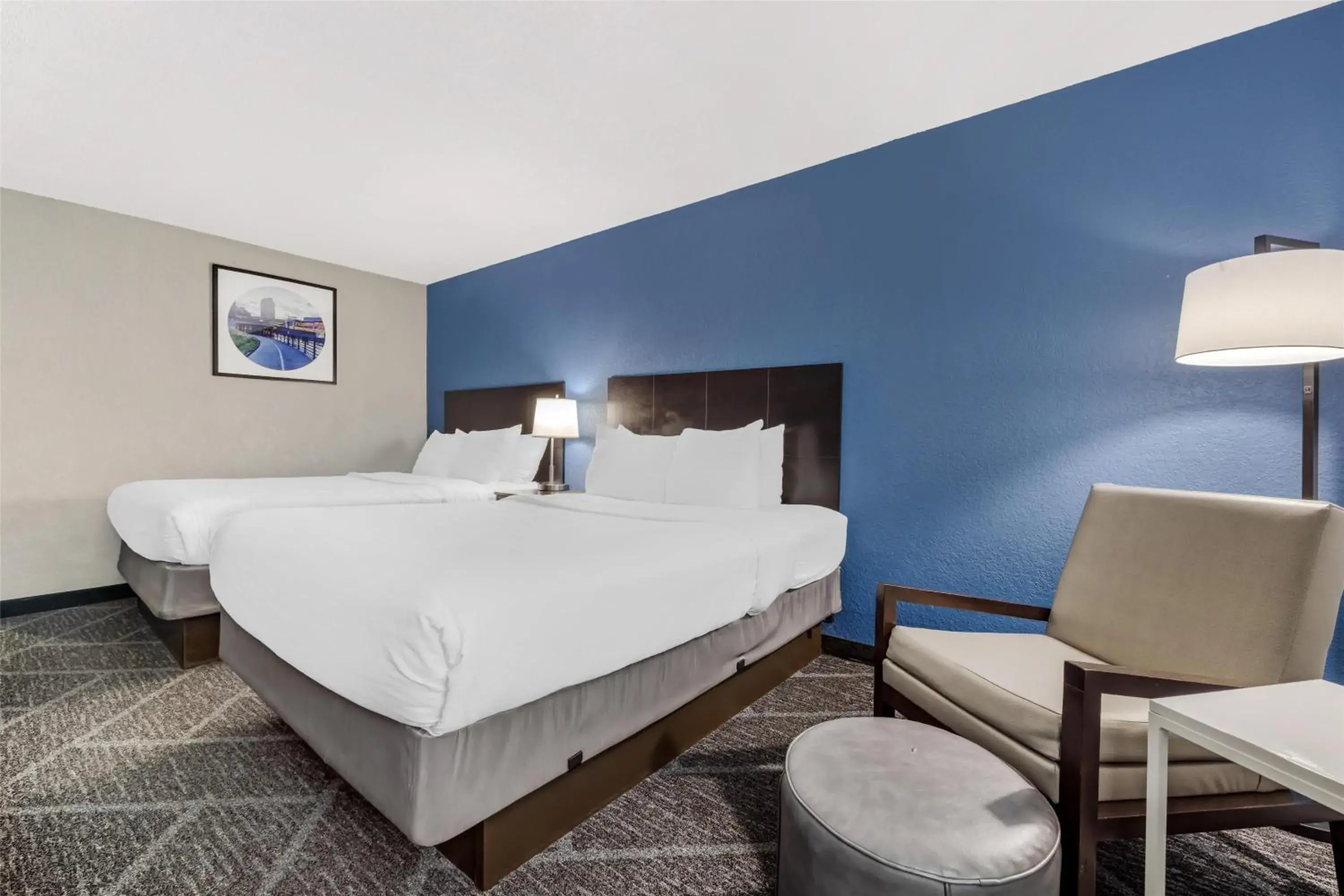 Queen Room with Two Queen Beds and Work Desk in Best Western Rochester Hotel Mayo Clinic Area/ St. Mary's Queen Room with Two Queen Beds and Work Desk in Best Western Rochester Hotel Mayo Clinic Area/ St. Mary's