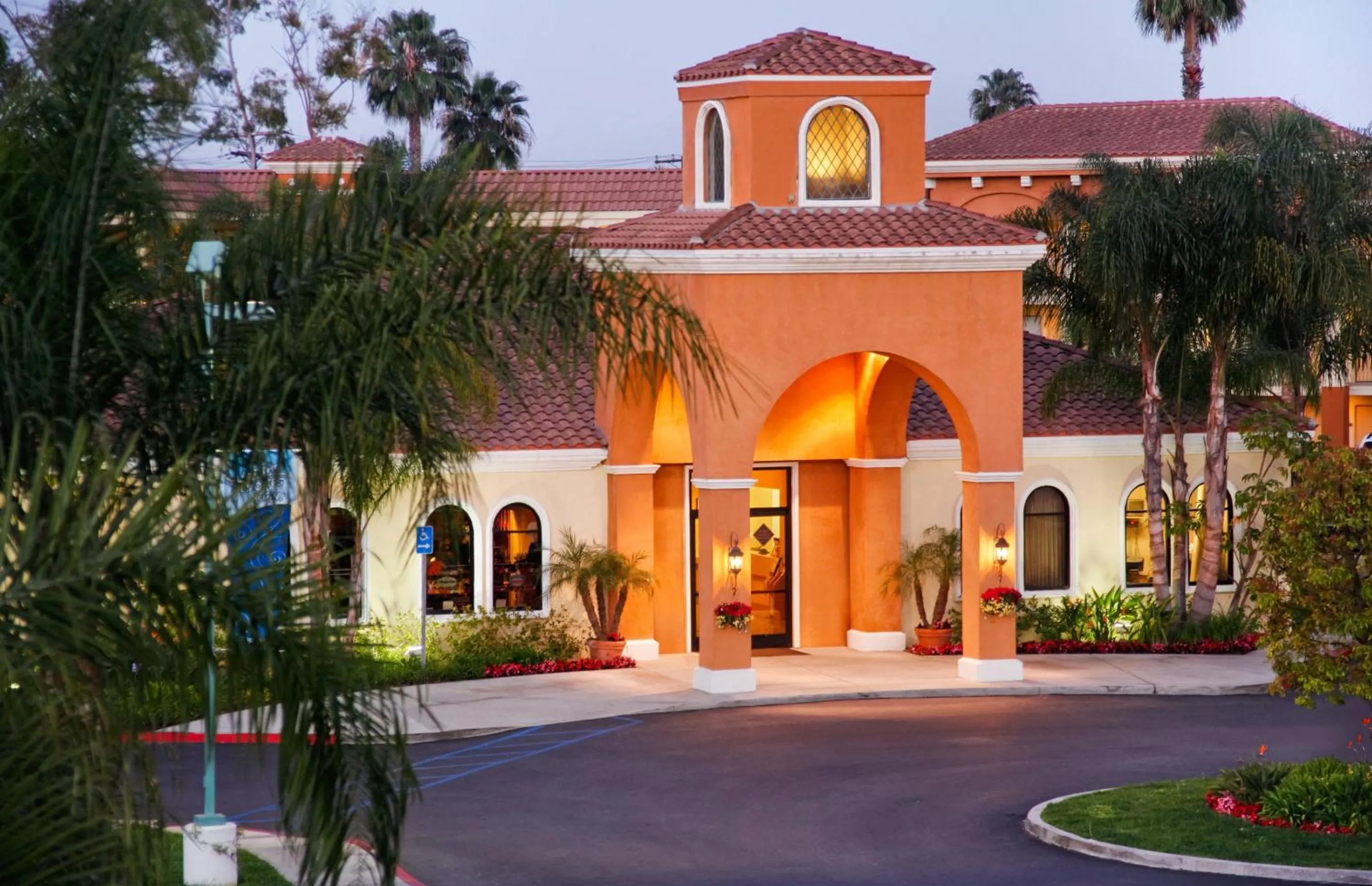 Property building in Cortona Inn and Suites Anaheim Resort