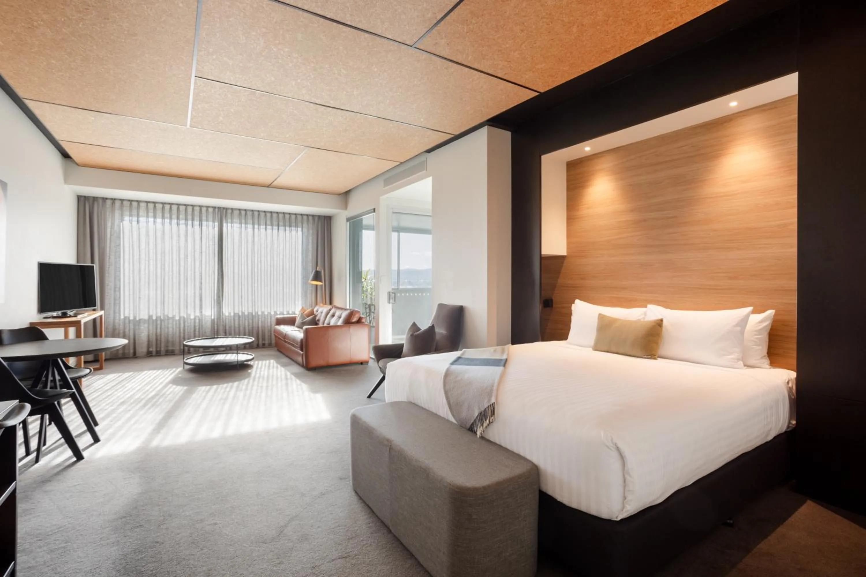 Photo of the whole room, Bed in Peppers Silo Launceston