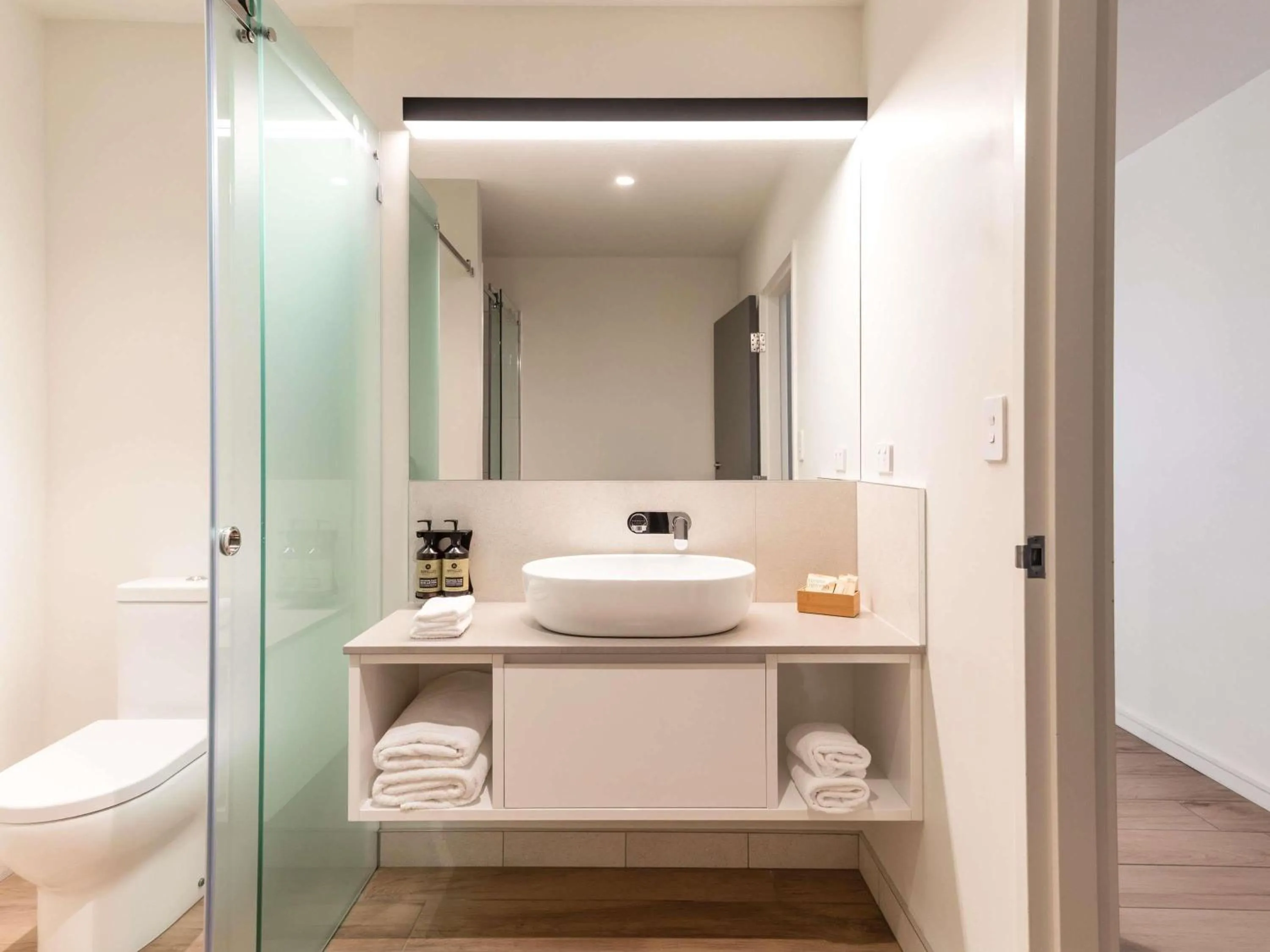 Bedroom in Peppers Silo Launceston