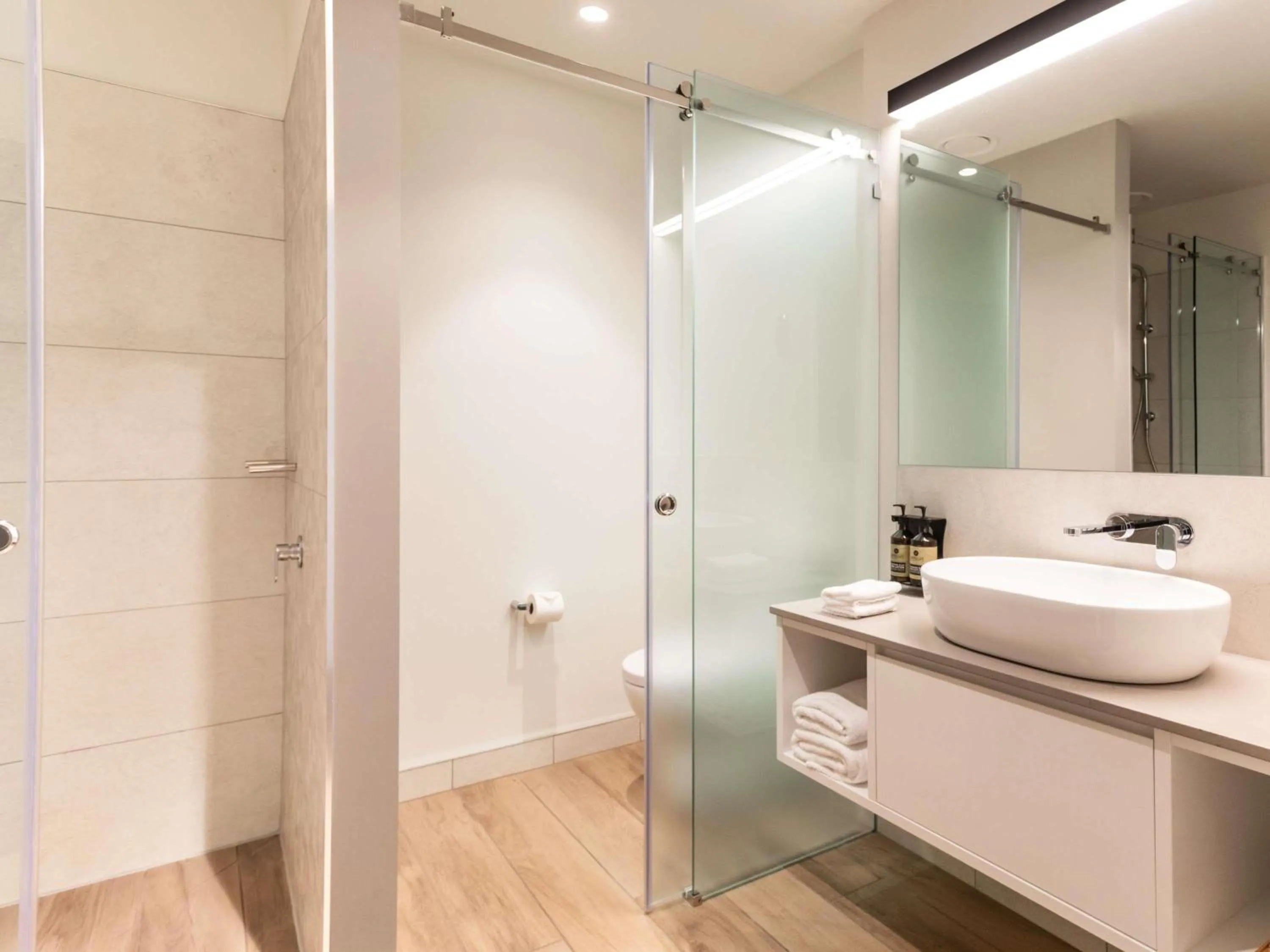 Bedroom in Peppers Silo Launceston