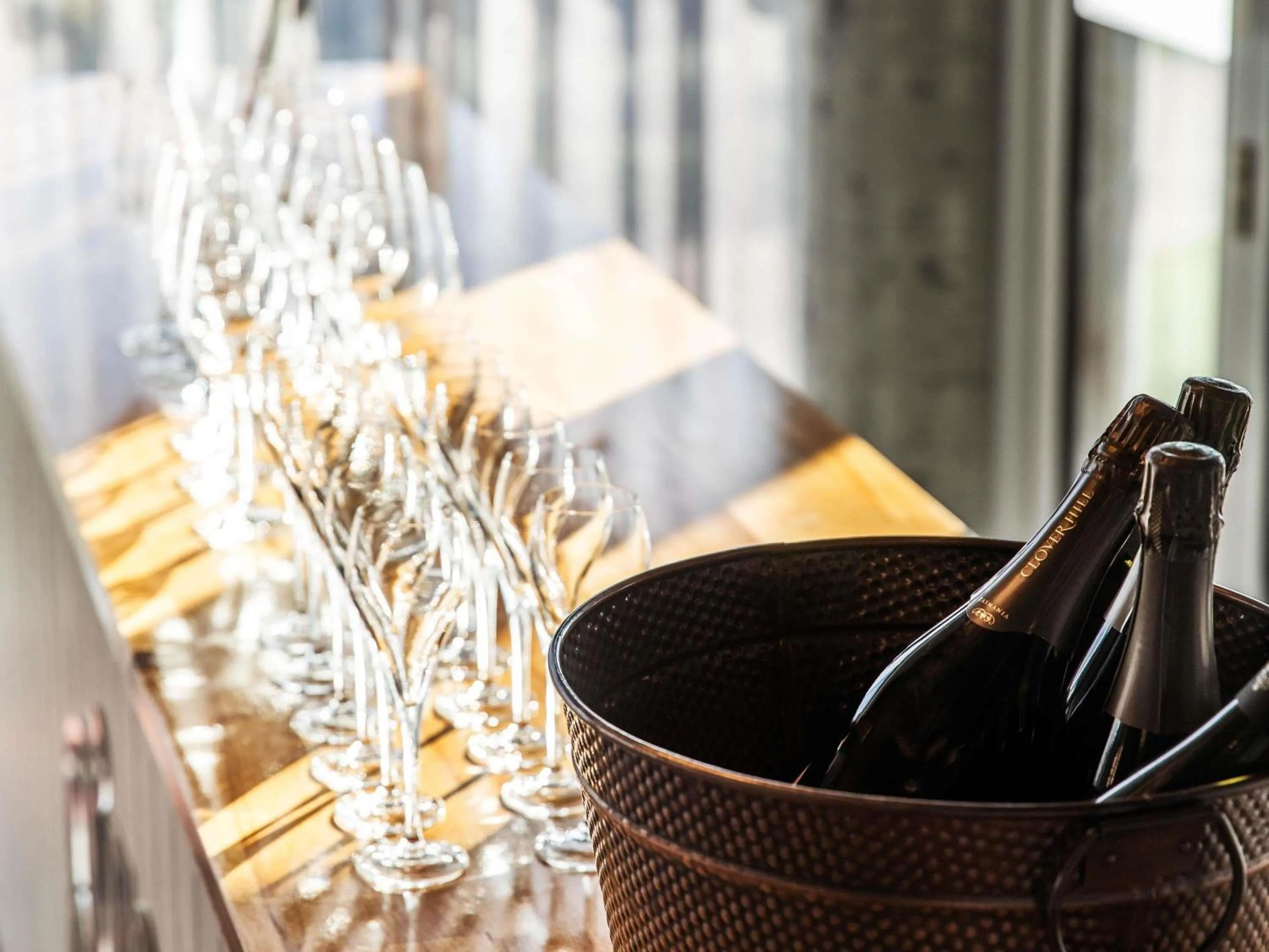 wedding in Peppers Silo Launceston