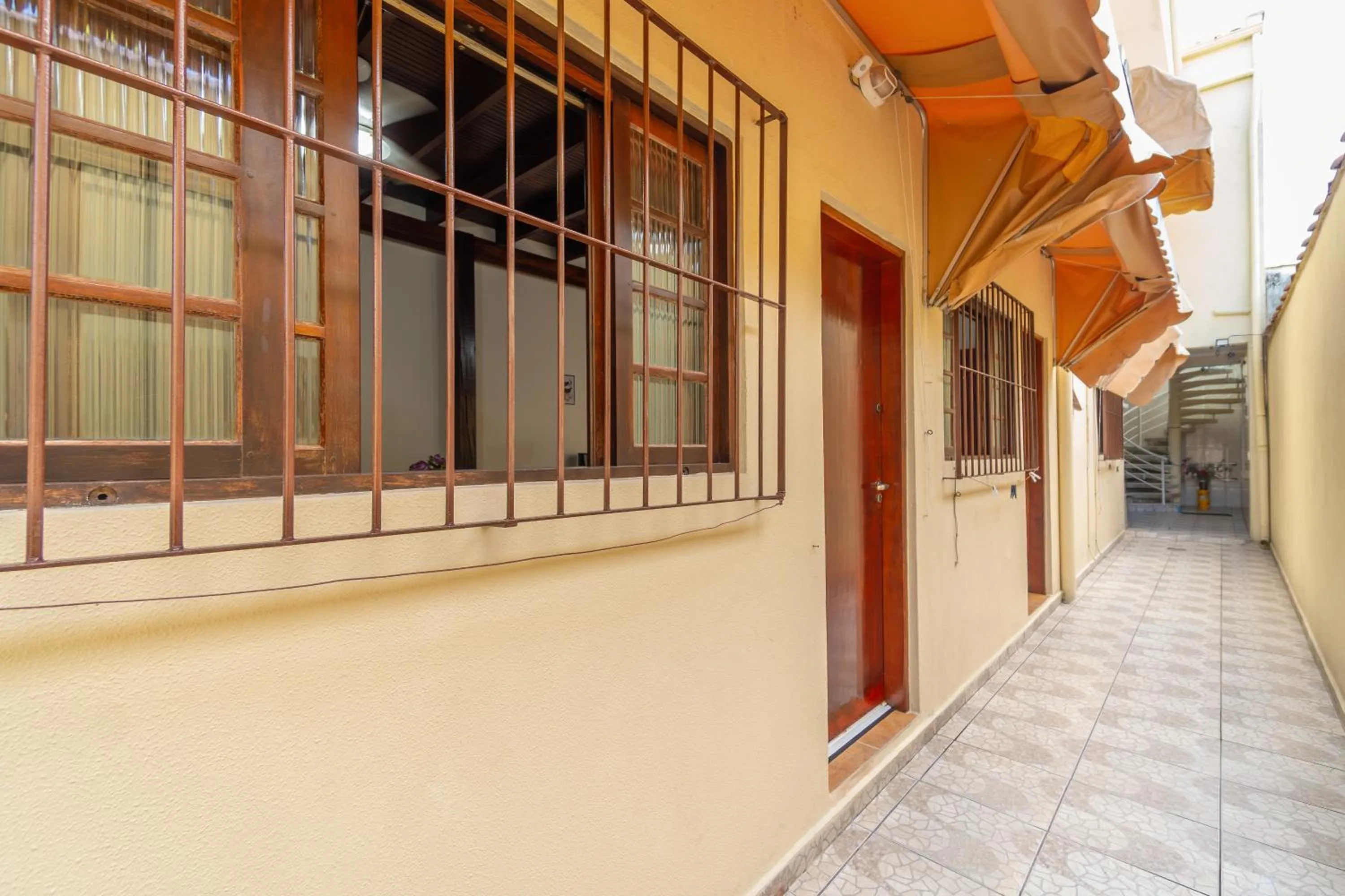 Property building in Casa Gomes com 3 suítes e ar-condicionado até 12 pessoas em Ubatuba Itaguá