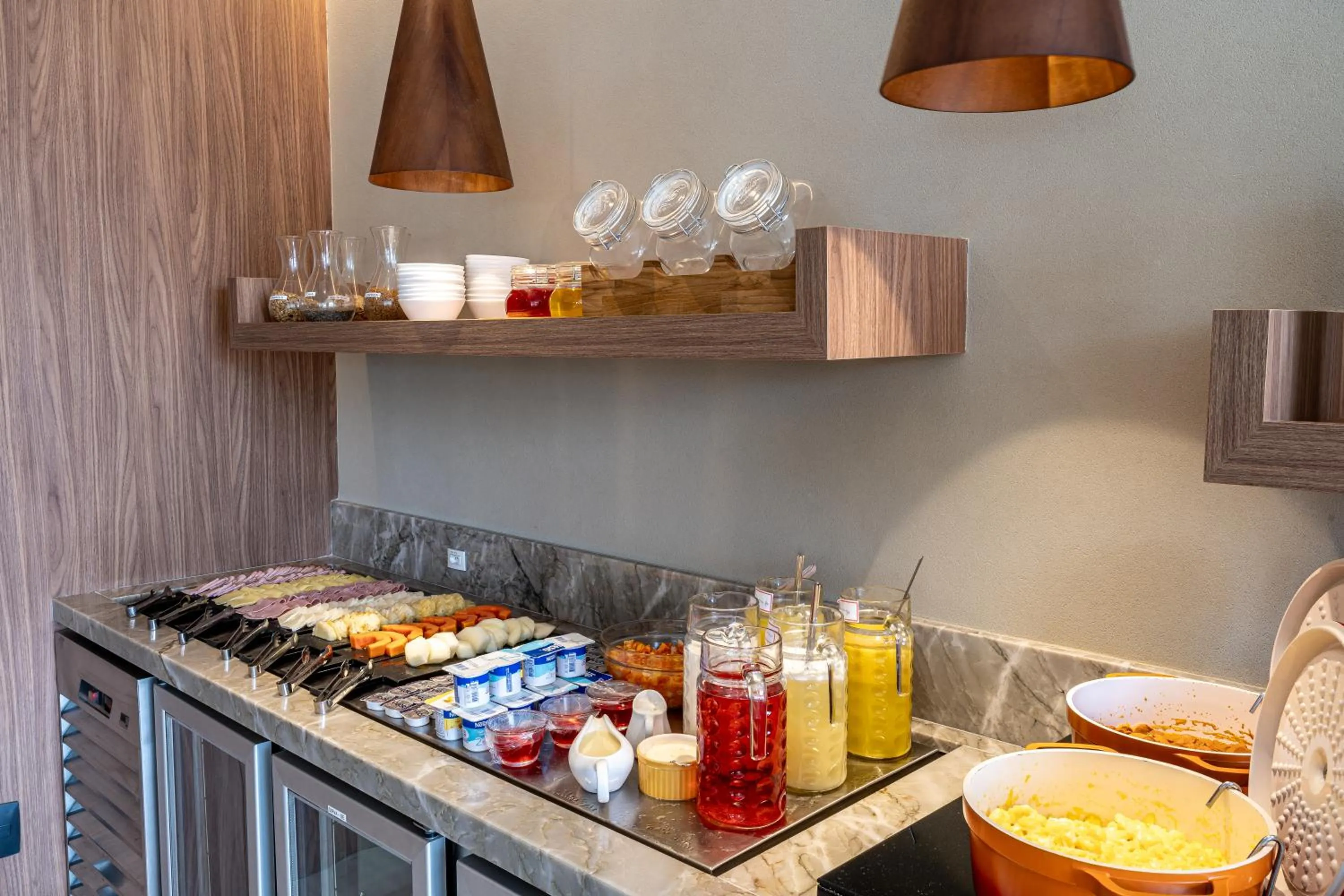 Breakfast in Píer Vitória Hotel