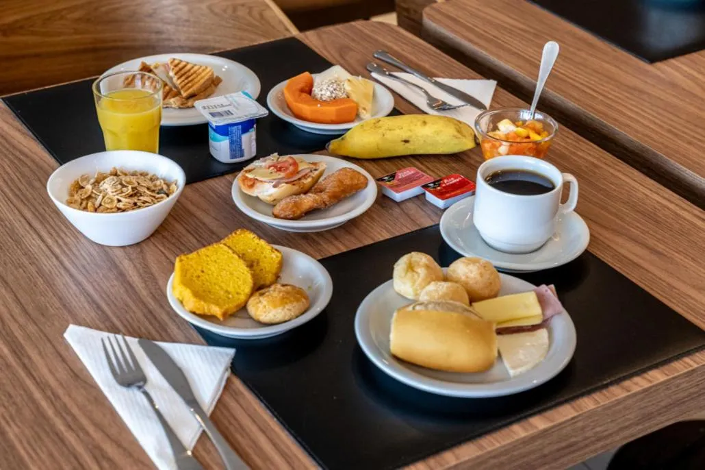 Breakfast in Píer Vitória Hotel