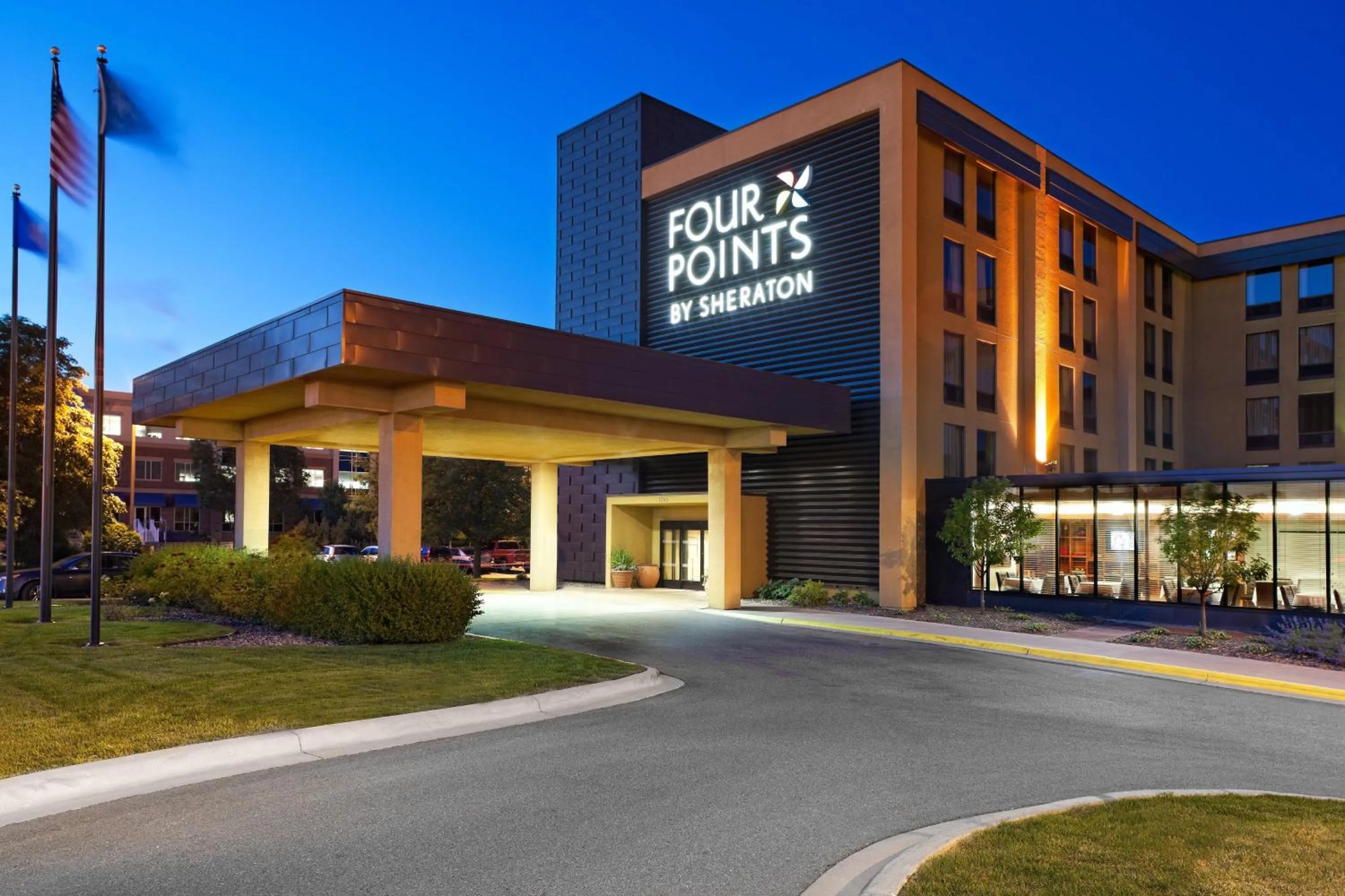 Property building in Four Points by Sheraton Mall of America Minneapolis Airport