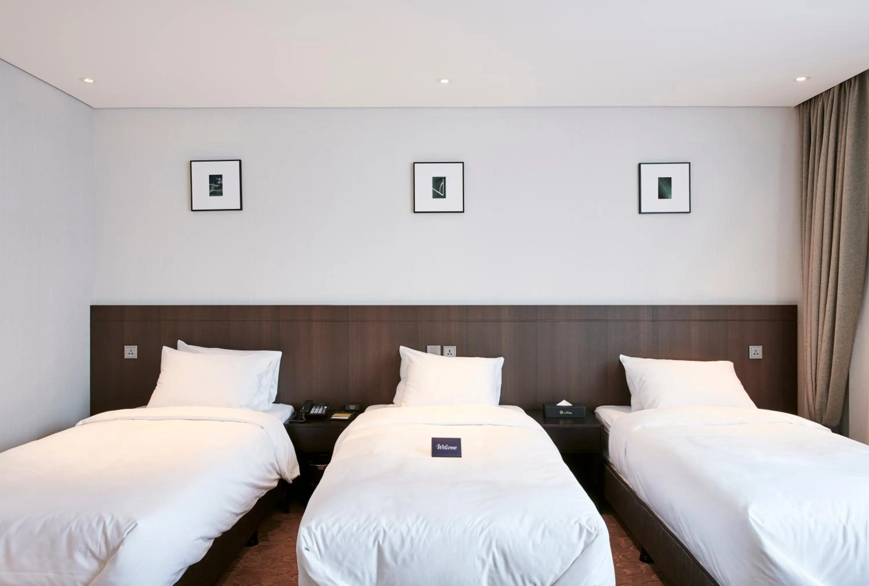 Bed in Hotel Mfelice