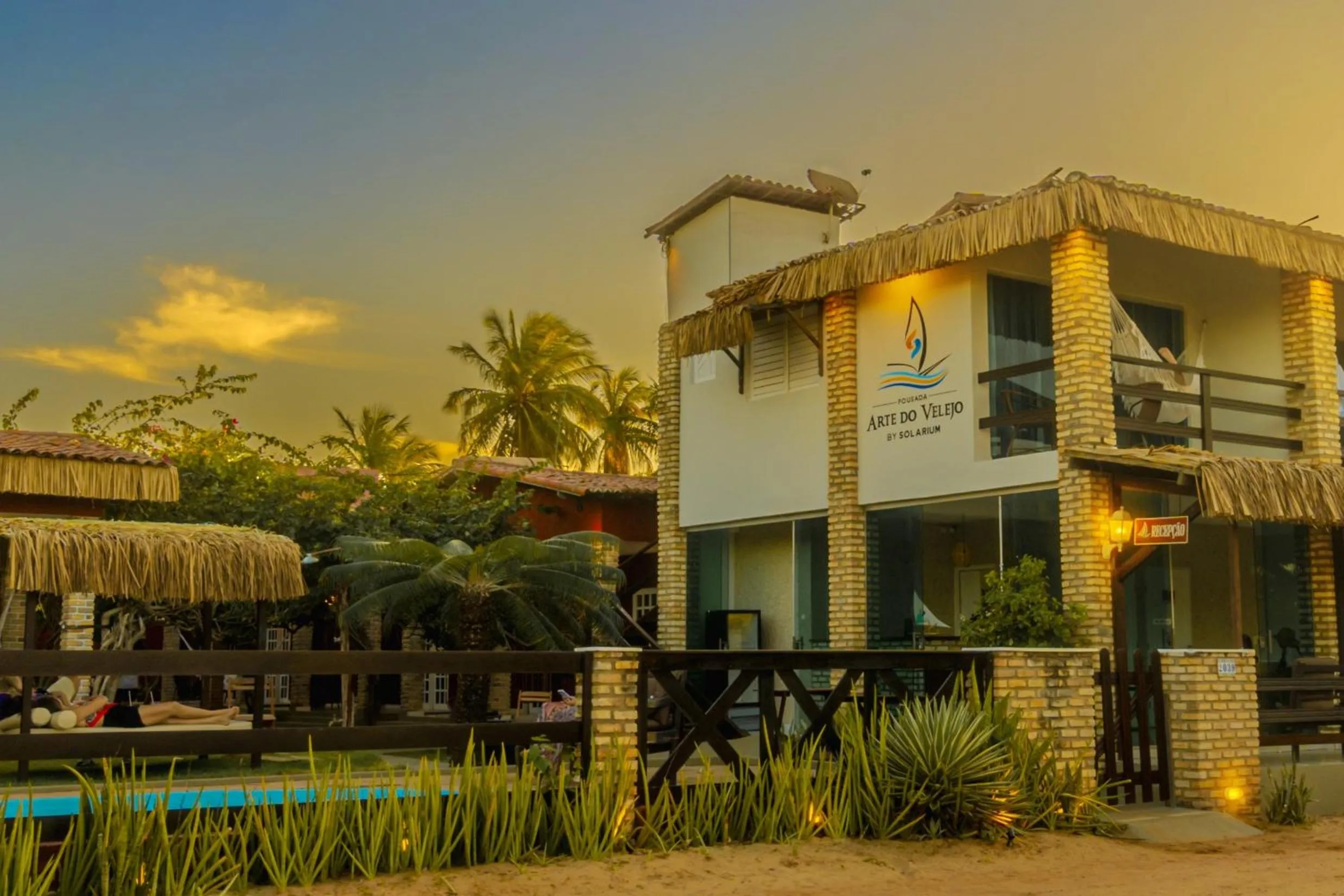 Property building in Pousada Arte do Velejo by Solarium