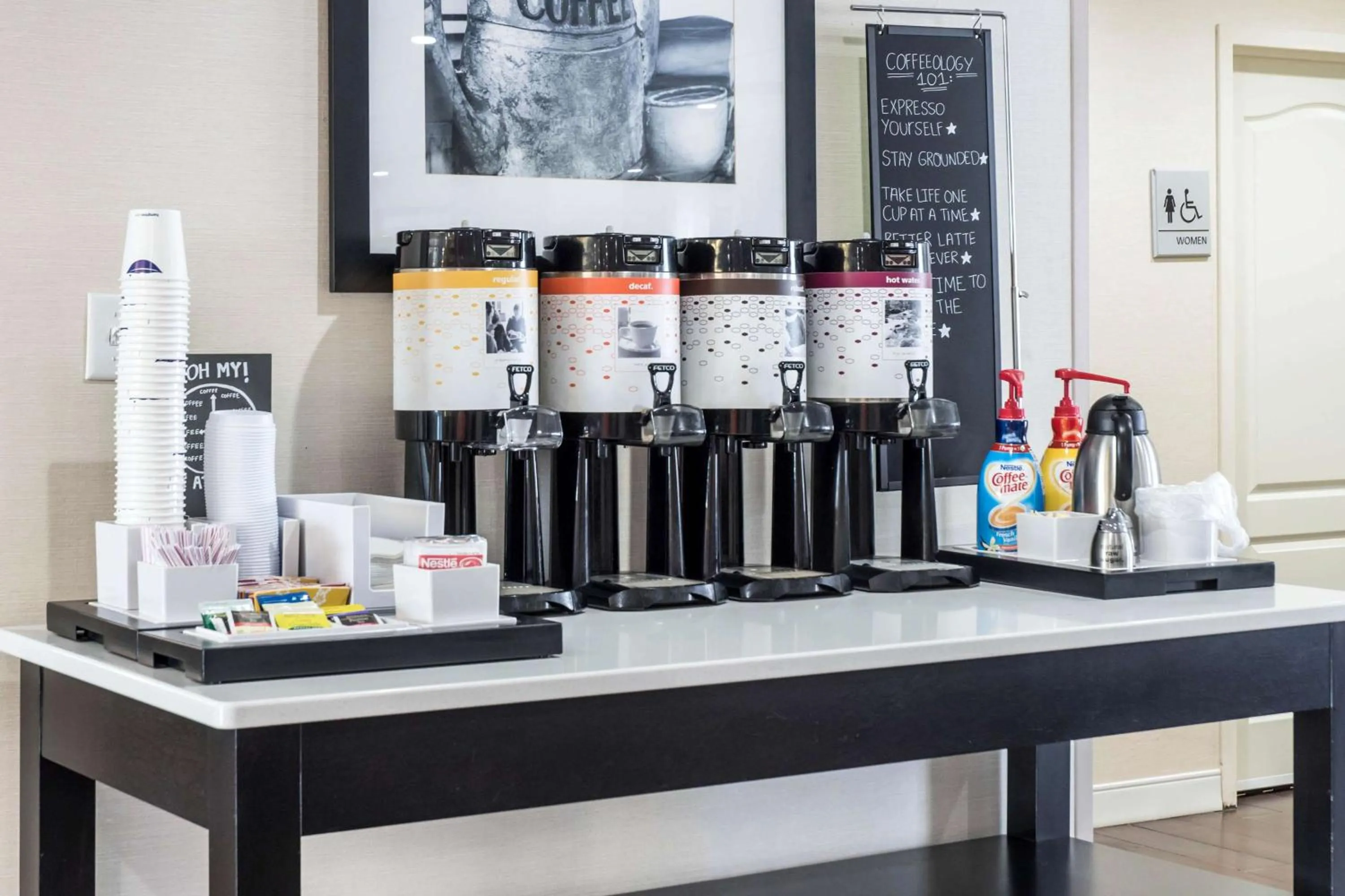 Lobby or reception in Hampton Inn Douglas