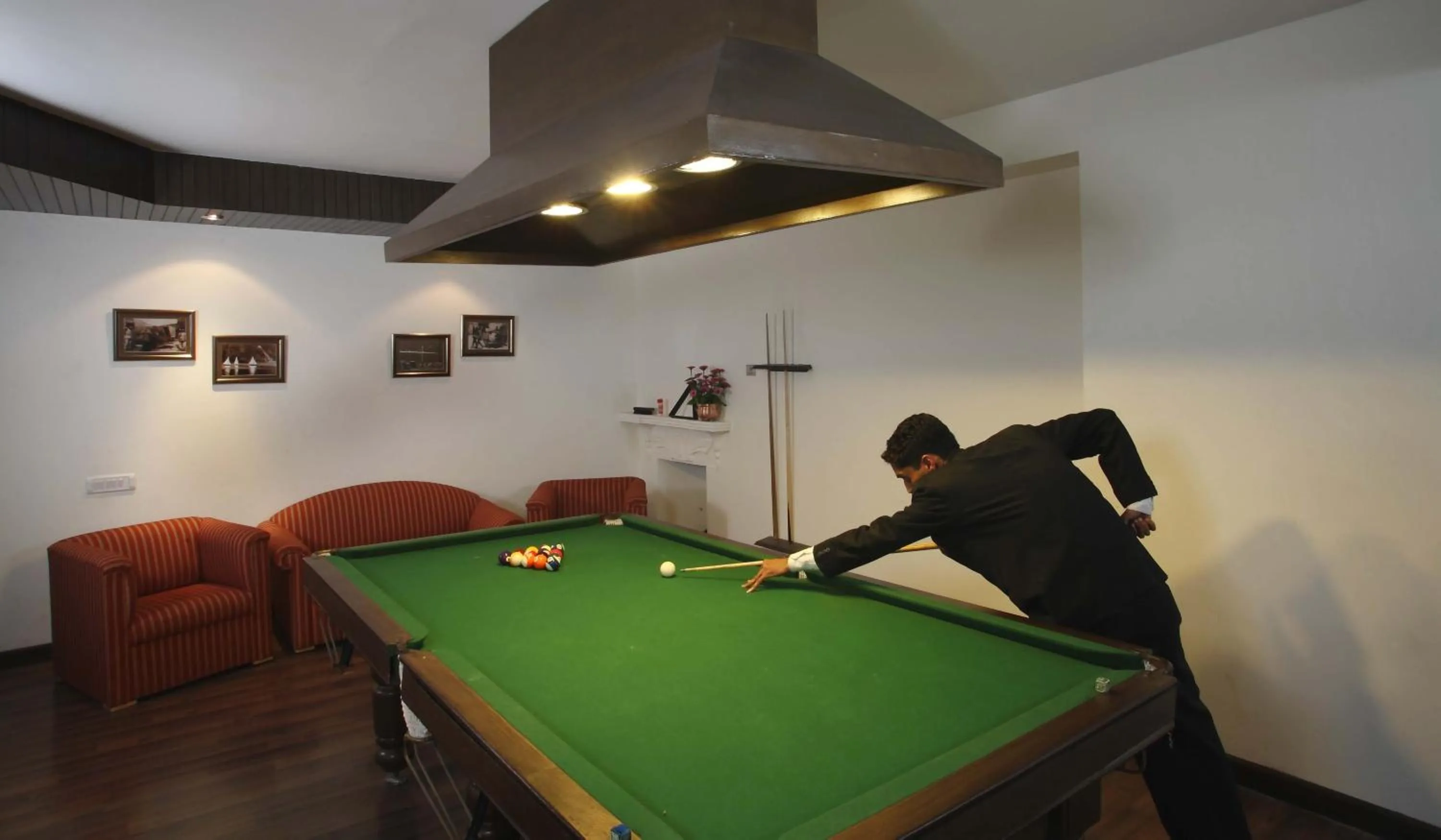 Billiard in Shervani Hilltop Resort