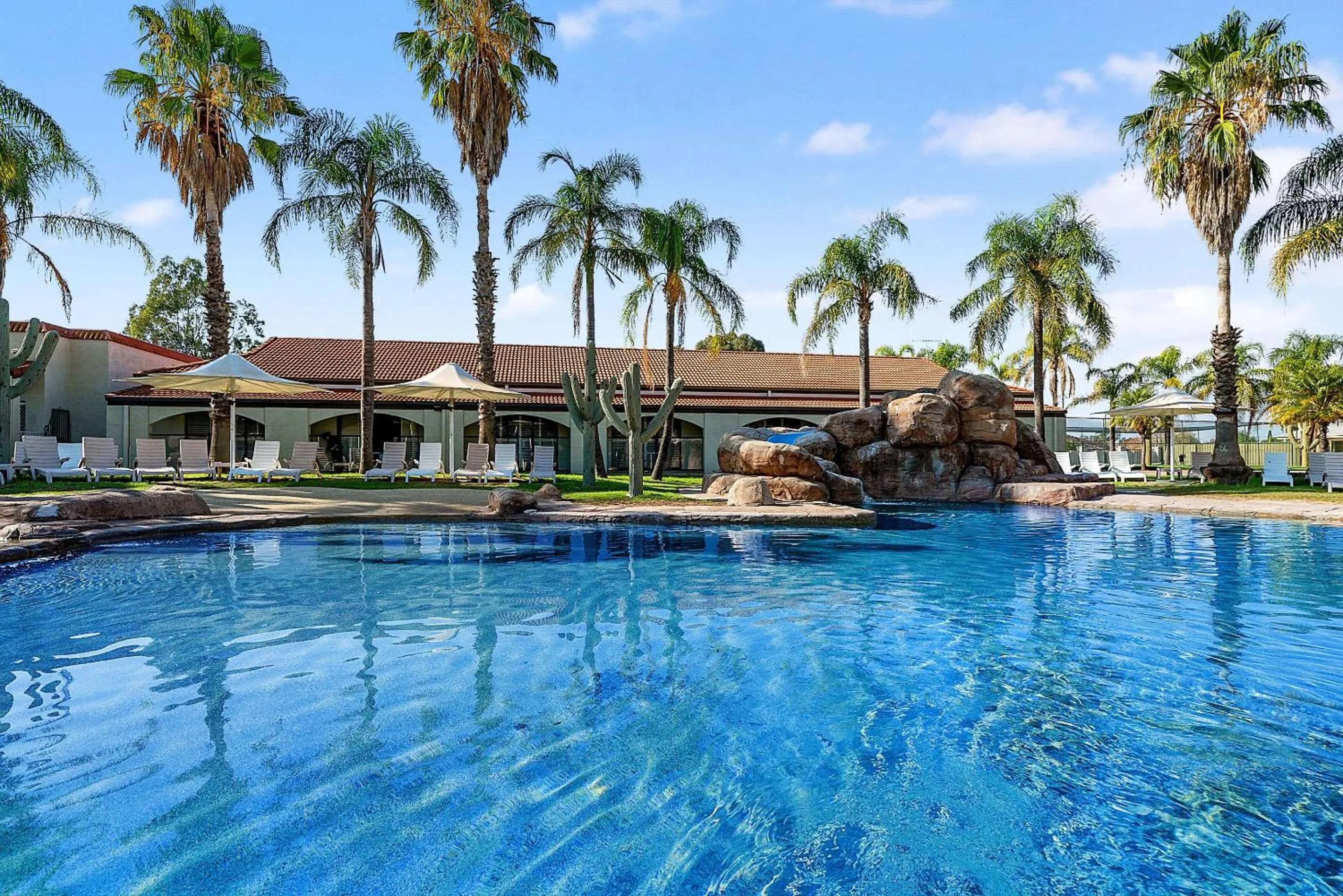 Swimming pool in Quality Resort Siesta