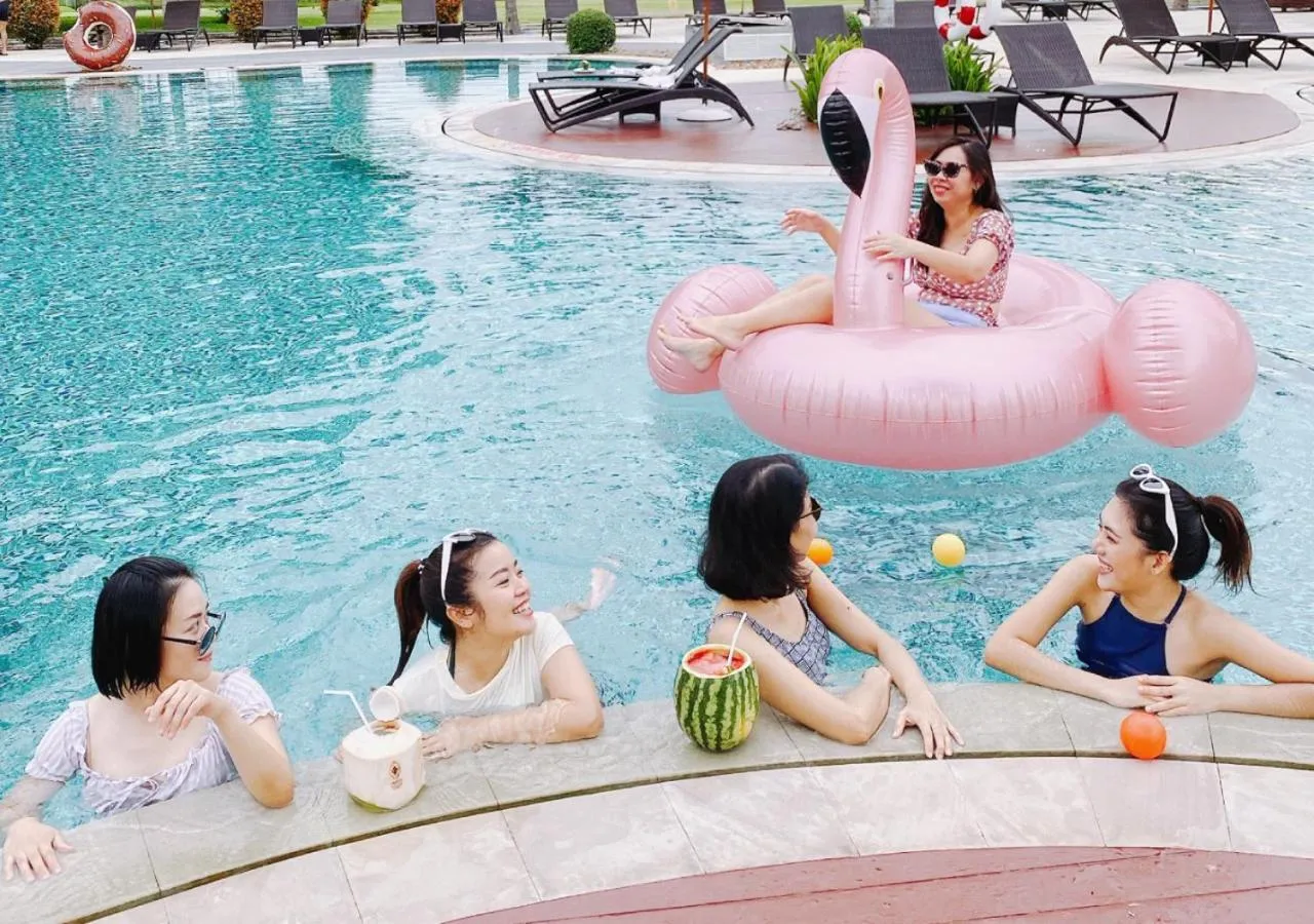 People in Eastin Thana City Golf Resort Bangkok