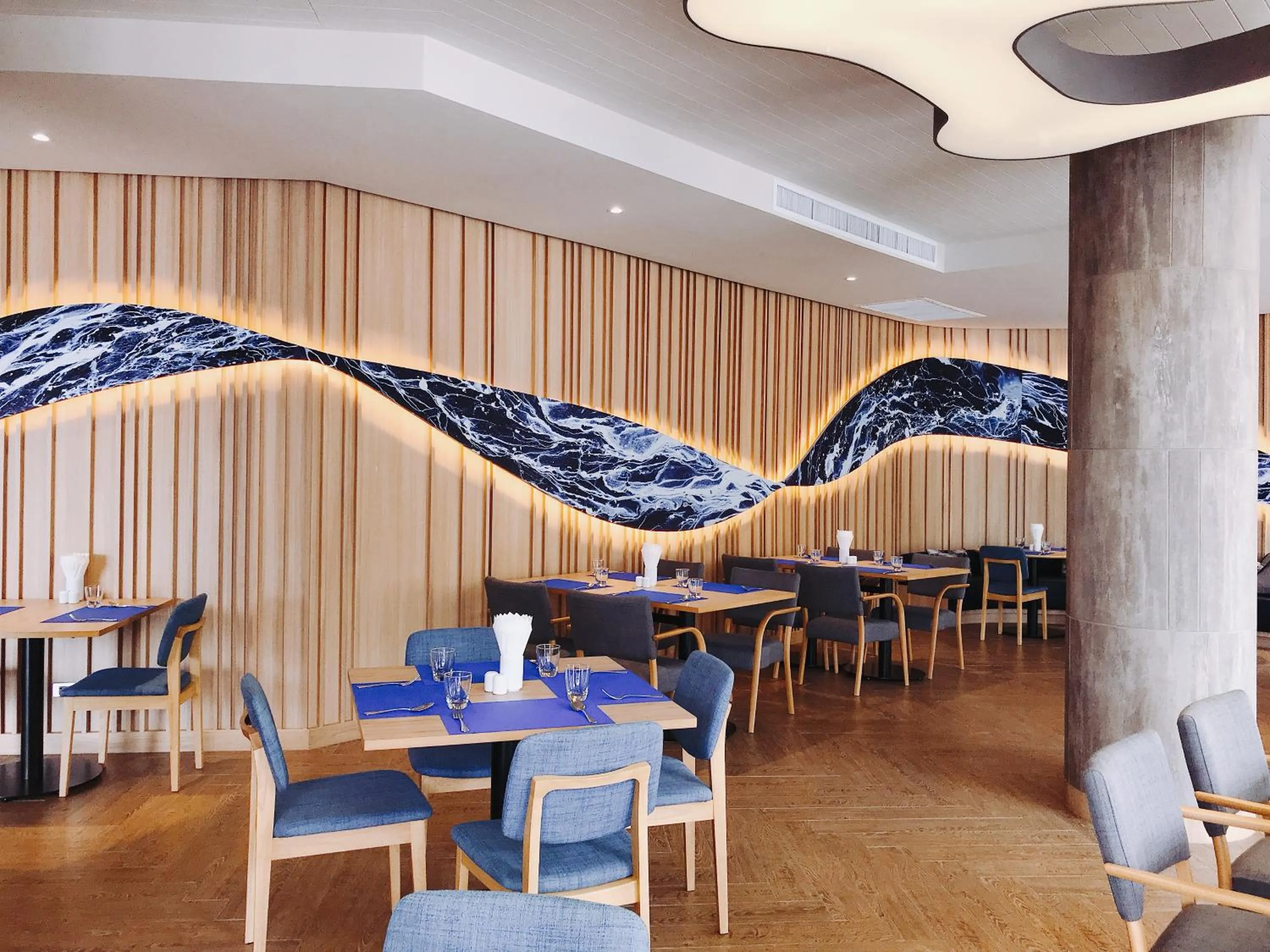 Restaurant/places to eat in Eastin Thana City Golf Resort Bangkok