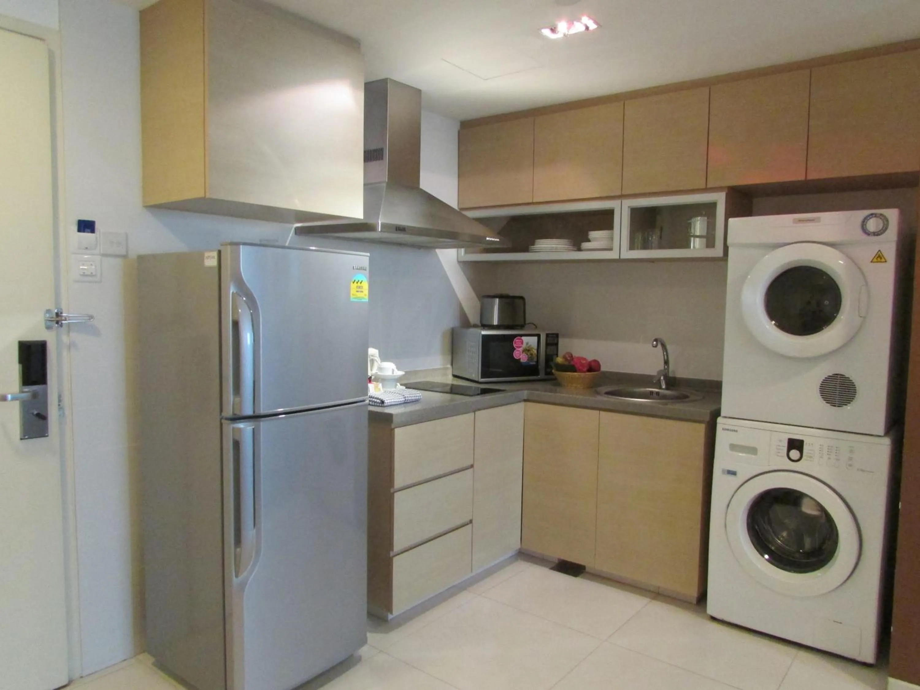 Kitchen or kitchenette in RELC International Hotel