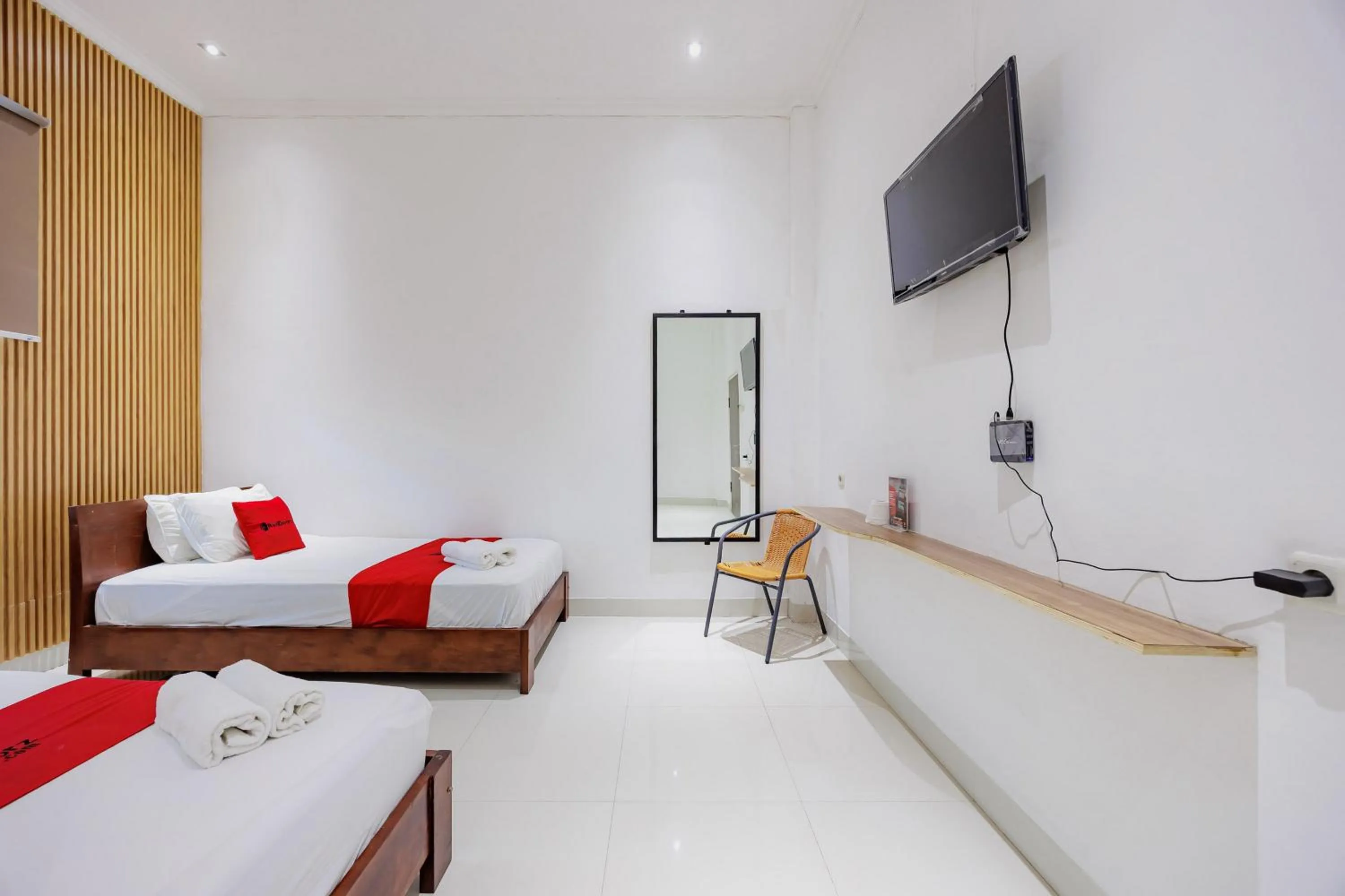 Bedroom, Bed in RedDoorz near Ubud Village