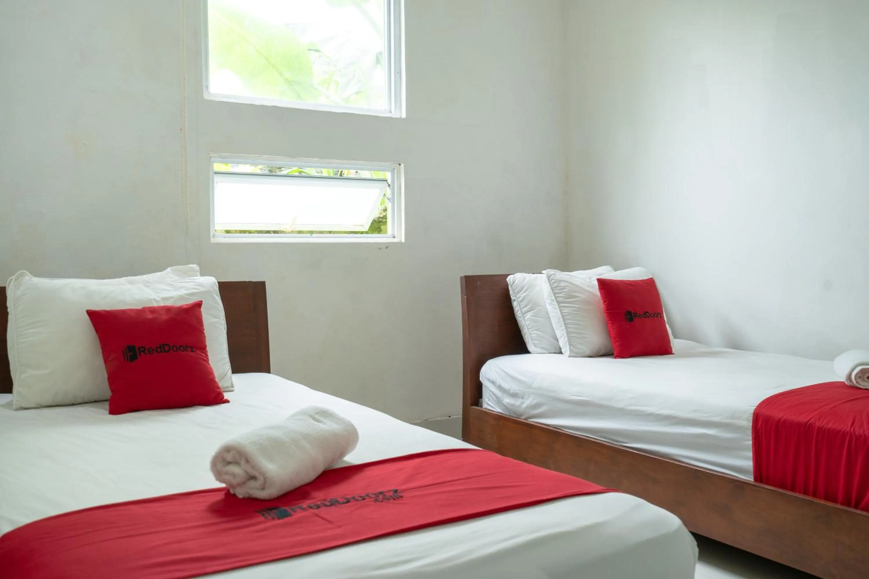 Bedroom, Bed in RedDoorz near Ubud Village