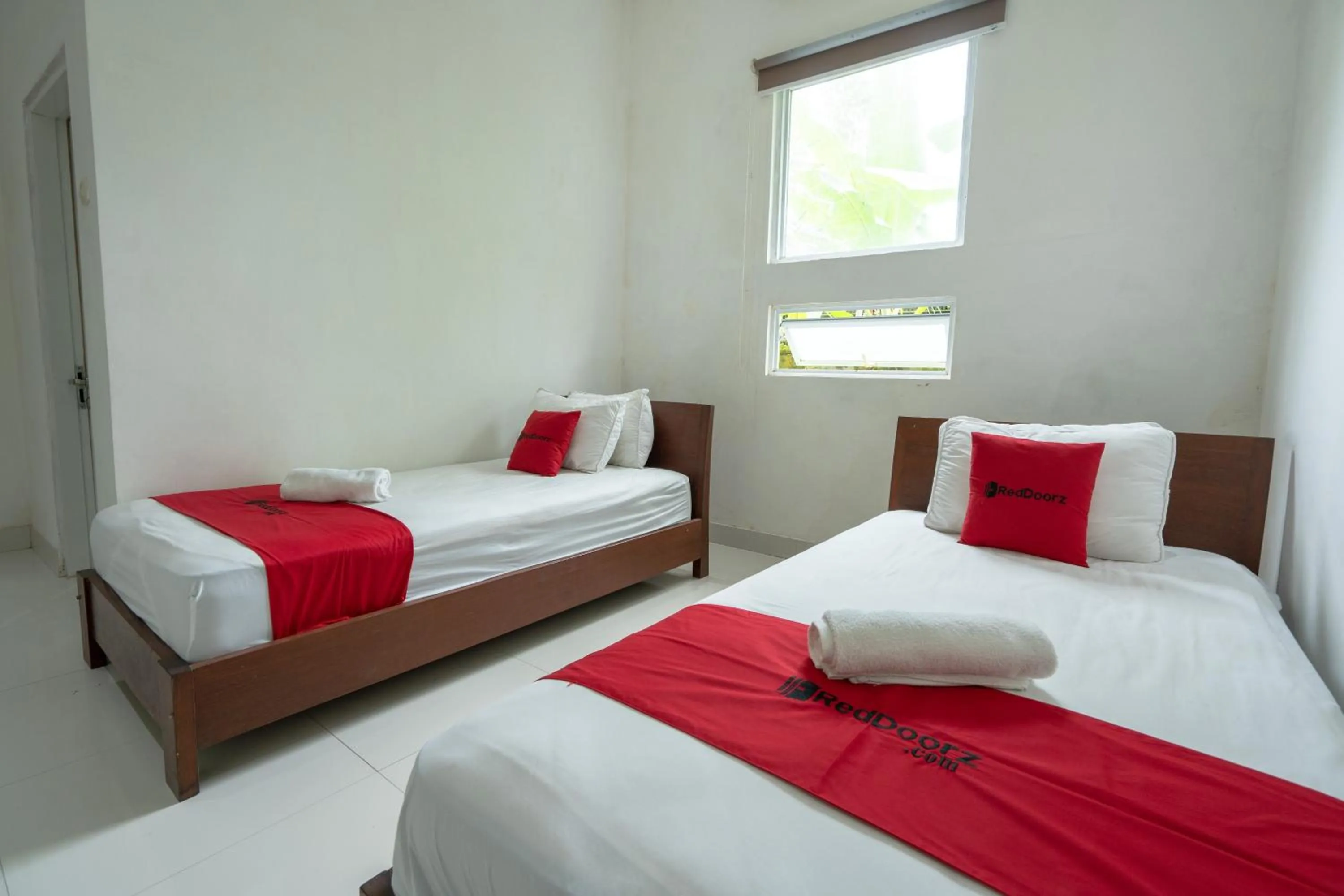 Bedroom, Bed in RedDoorz near Ubud Village