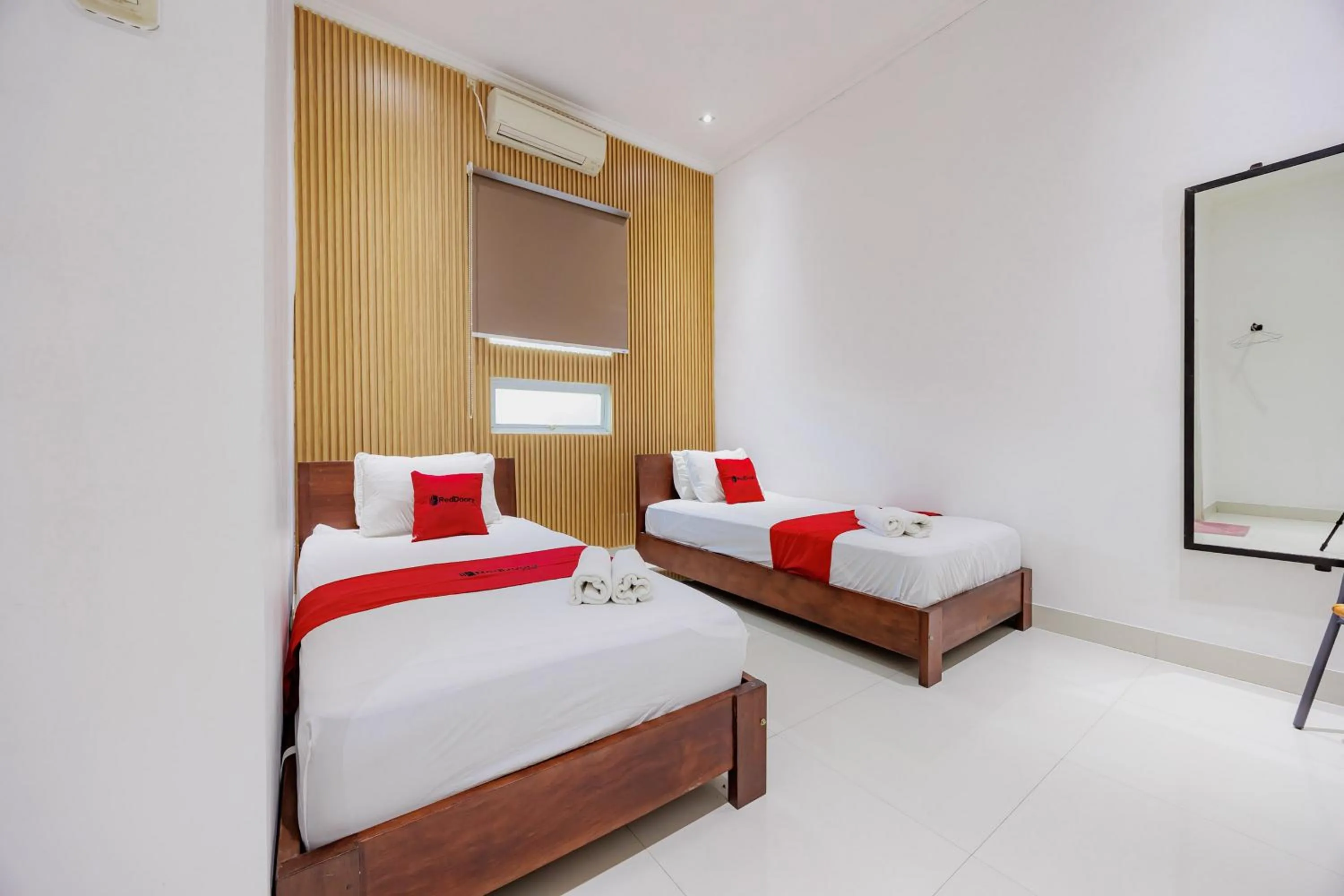 Bedroom, Bed in RedDoorz near Ubud Village