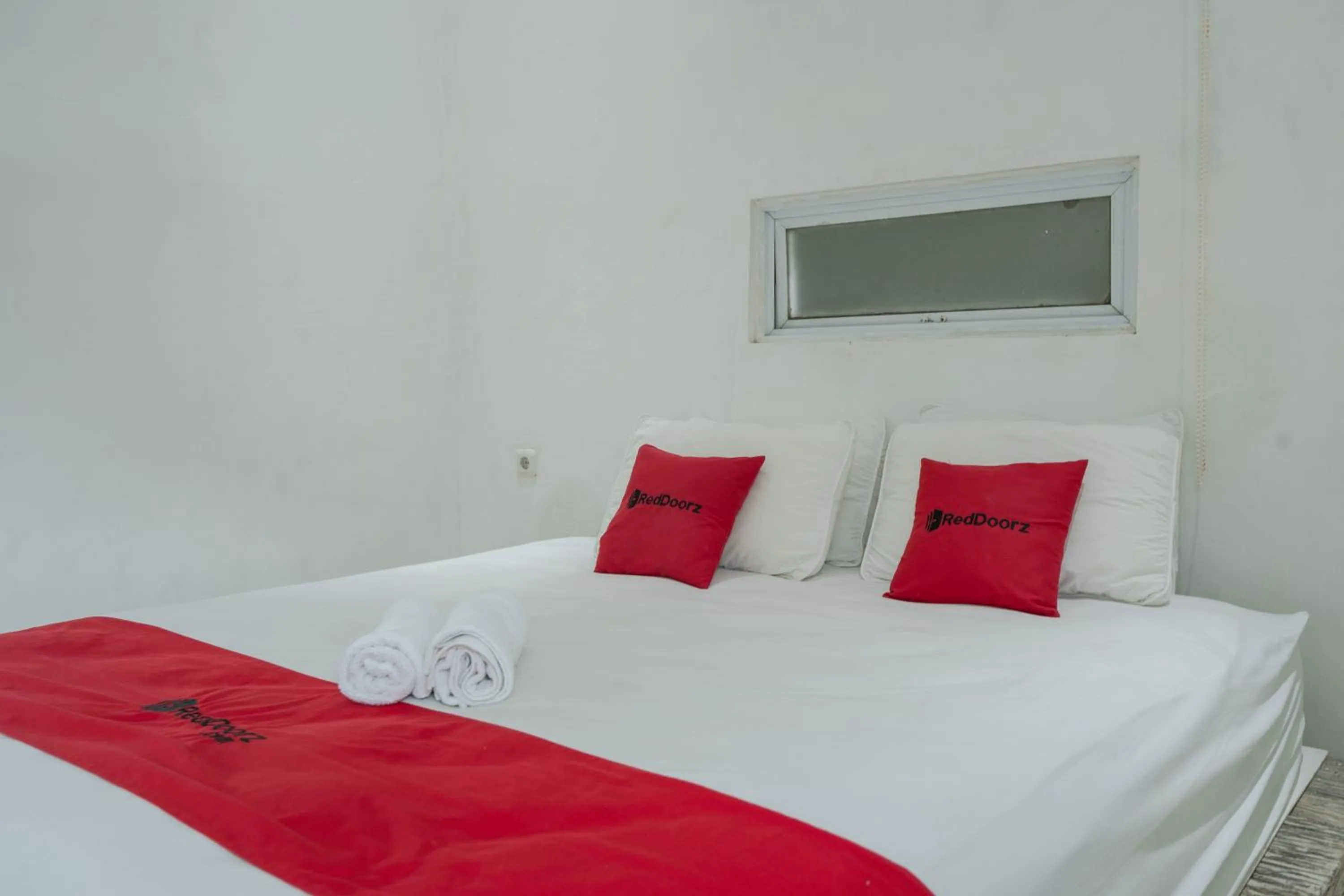 Bedroom, Bed in RedDoorz near Ubud Village